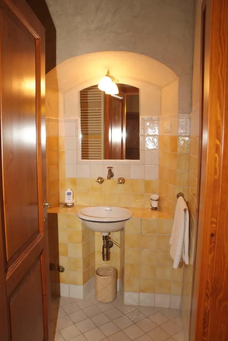 Bathroom in Tenuta La Borriana