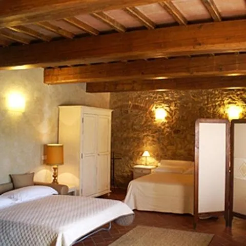 Photo of the whole room, Bed in Tenuta La Borriana