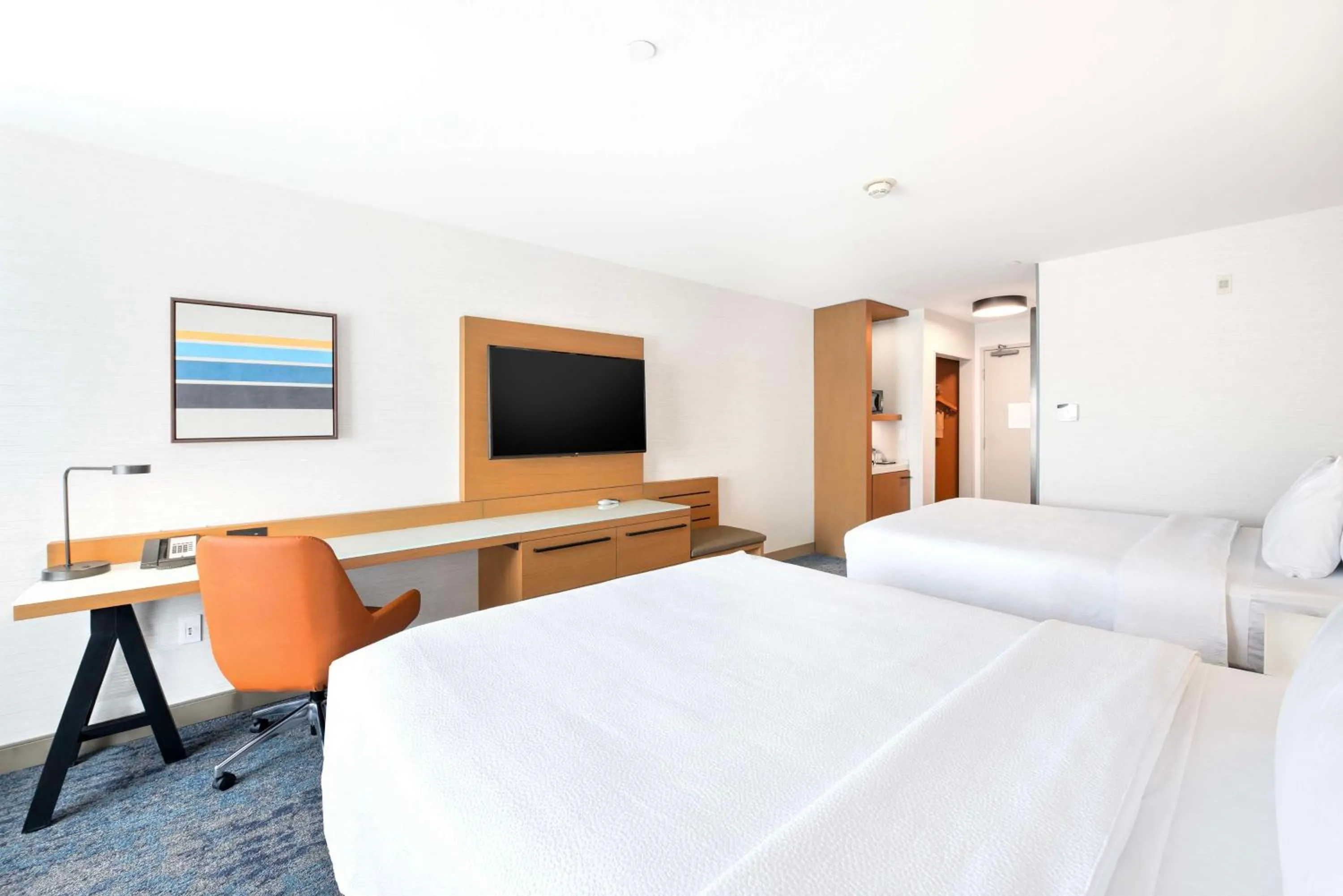 Bedroom, Bed in Hilton Garden Inn LAX - El Segundo