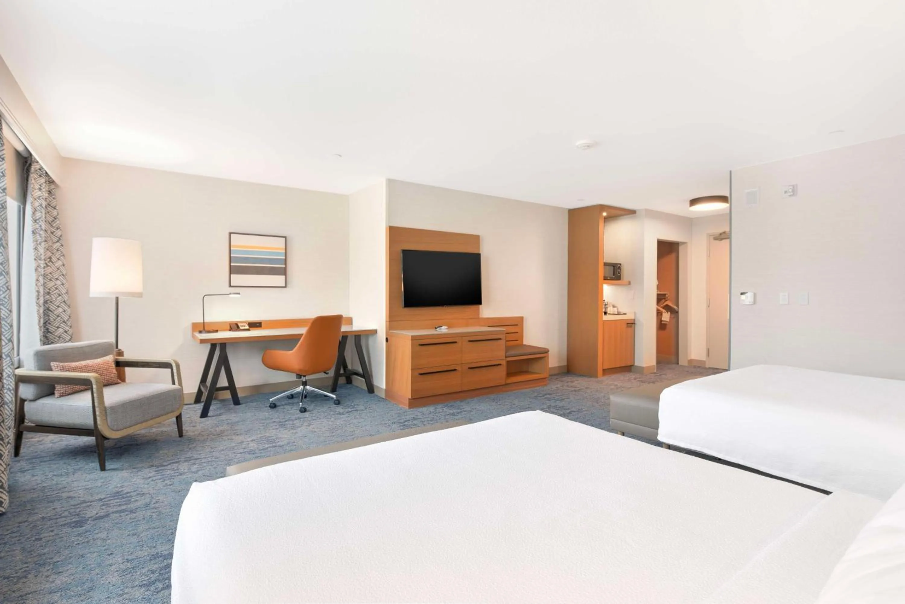 Bed in Hilton Garden Inn LAX - El Segundo