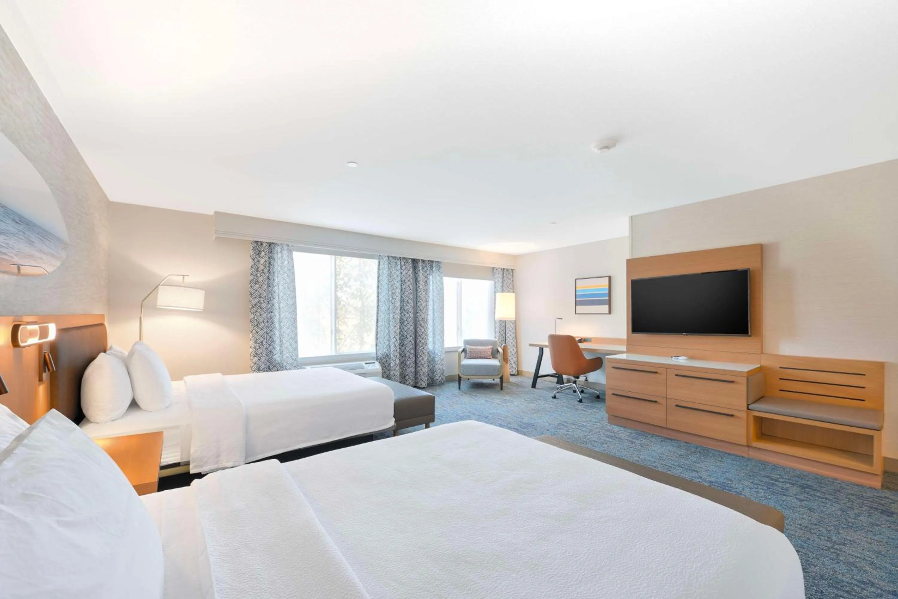 Bed in Hilton Garden Inn LAX - El Segundo