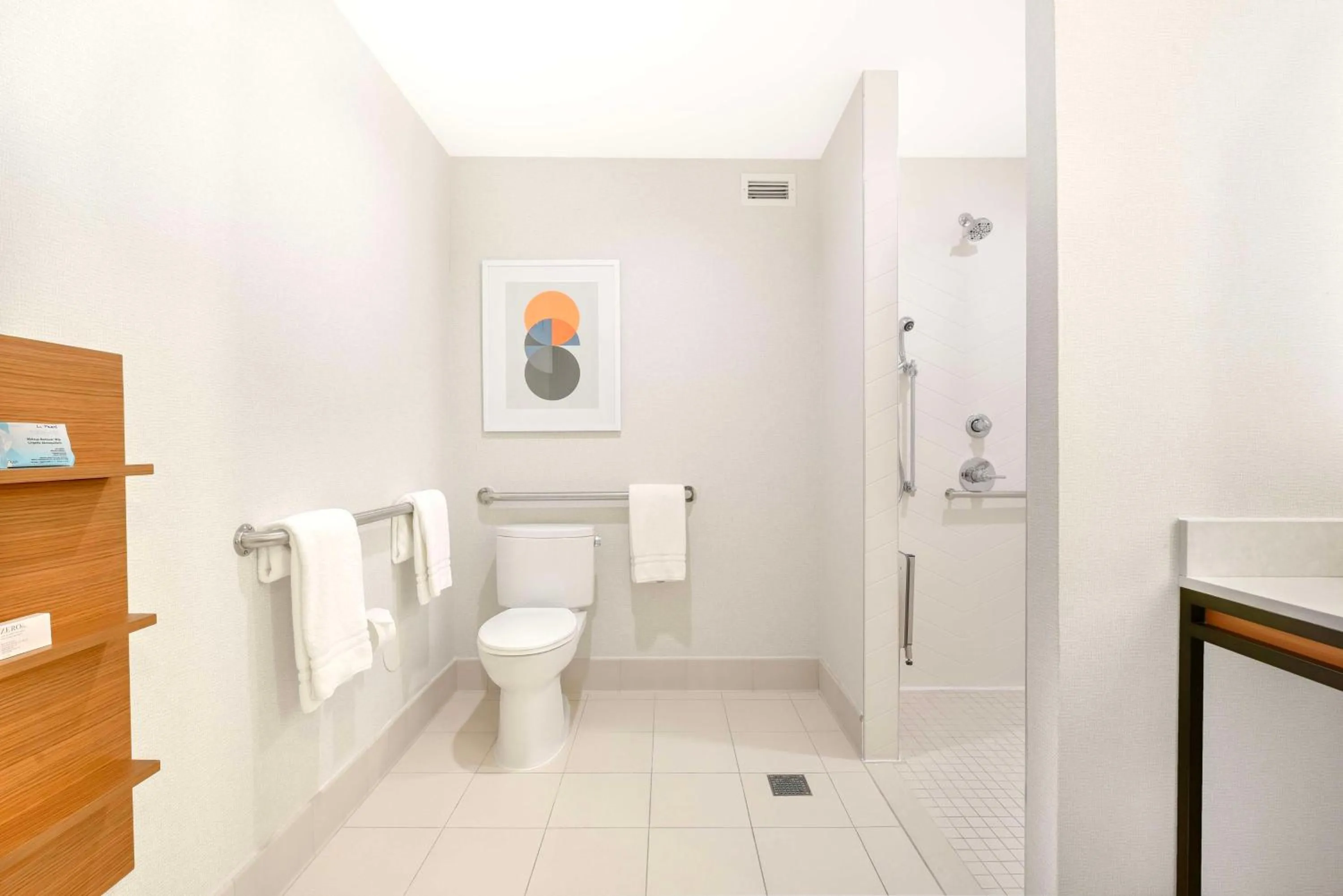 Bathroom in Hilton Garden Inn LAX - El Segundo