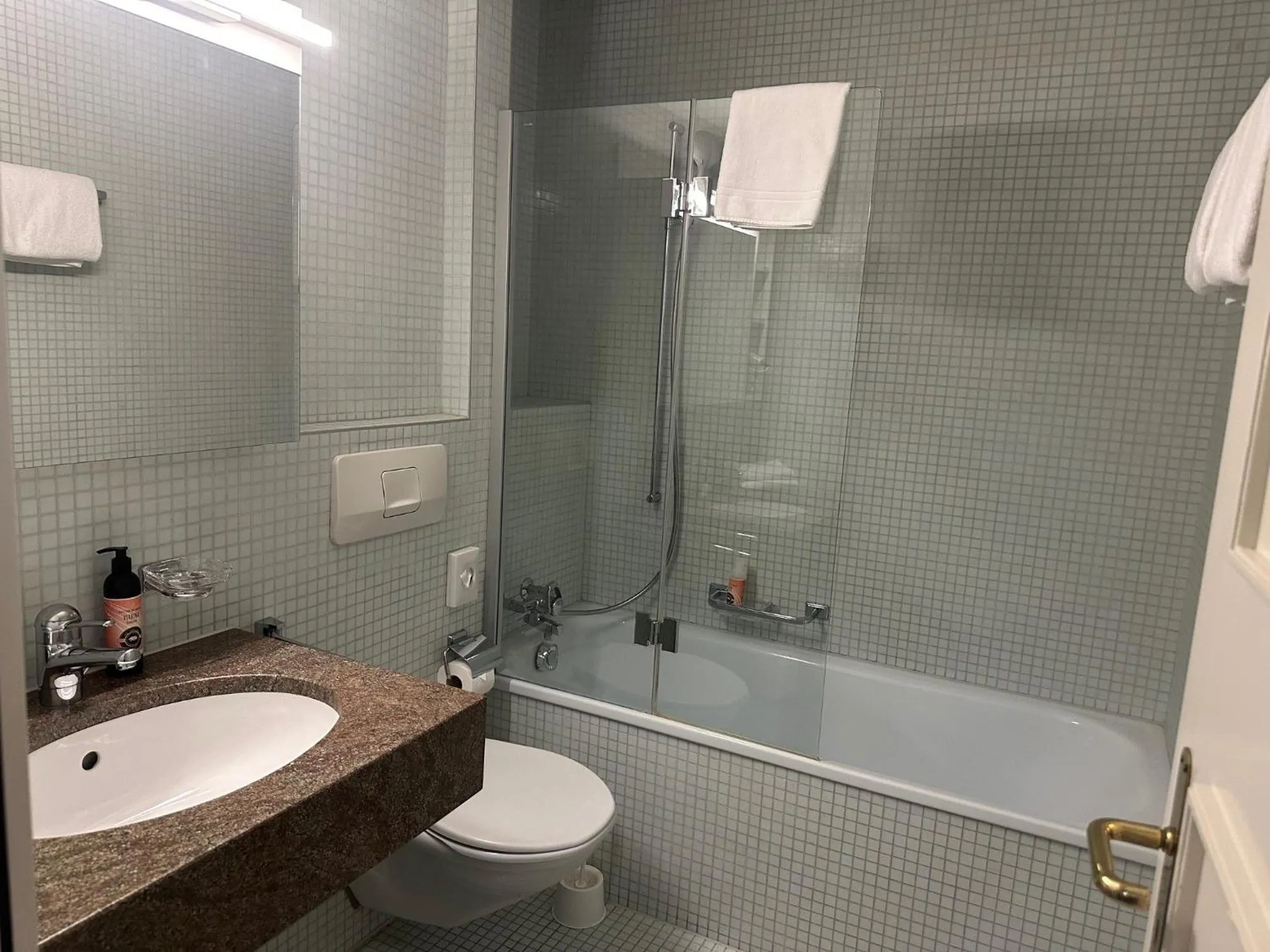 Bathroom in Hotel Bären