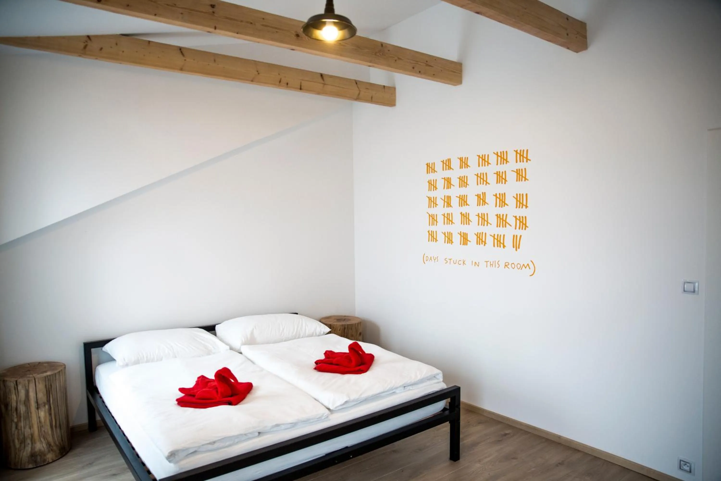 Bed in Gregory House