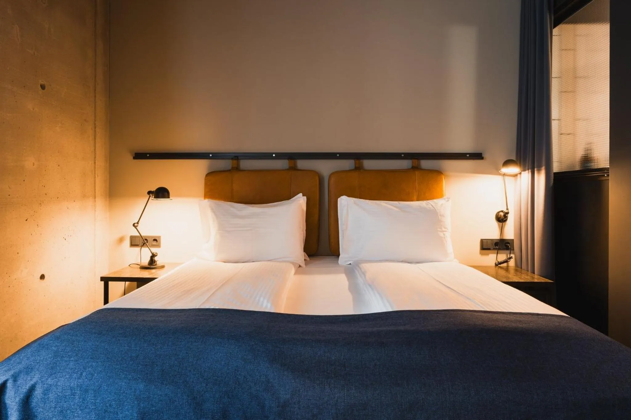 Bedroom, Bed in Exeter Hotel