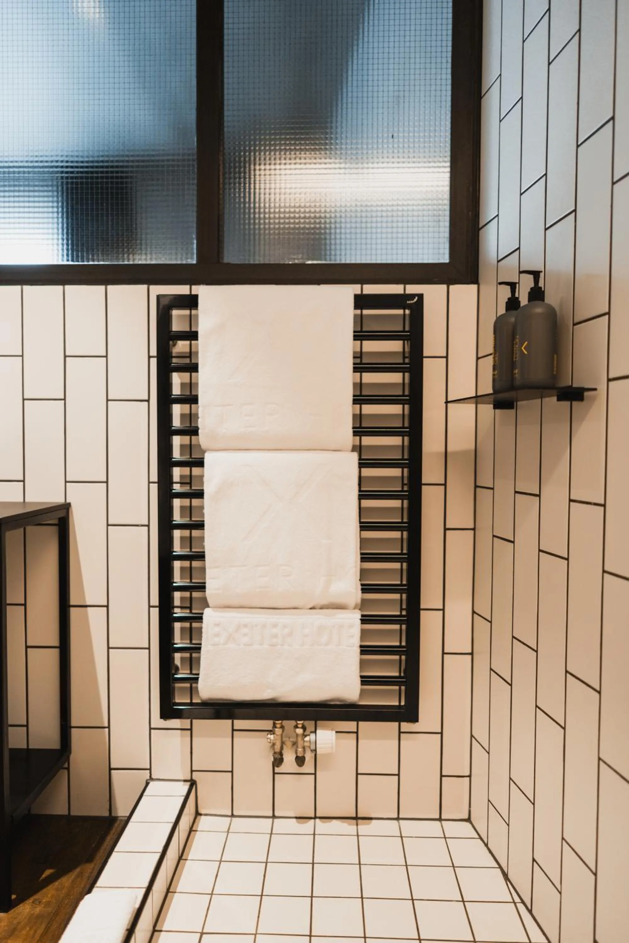 Bathroom in Exeter Hotel