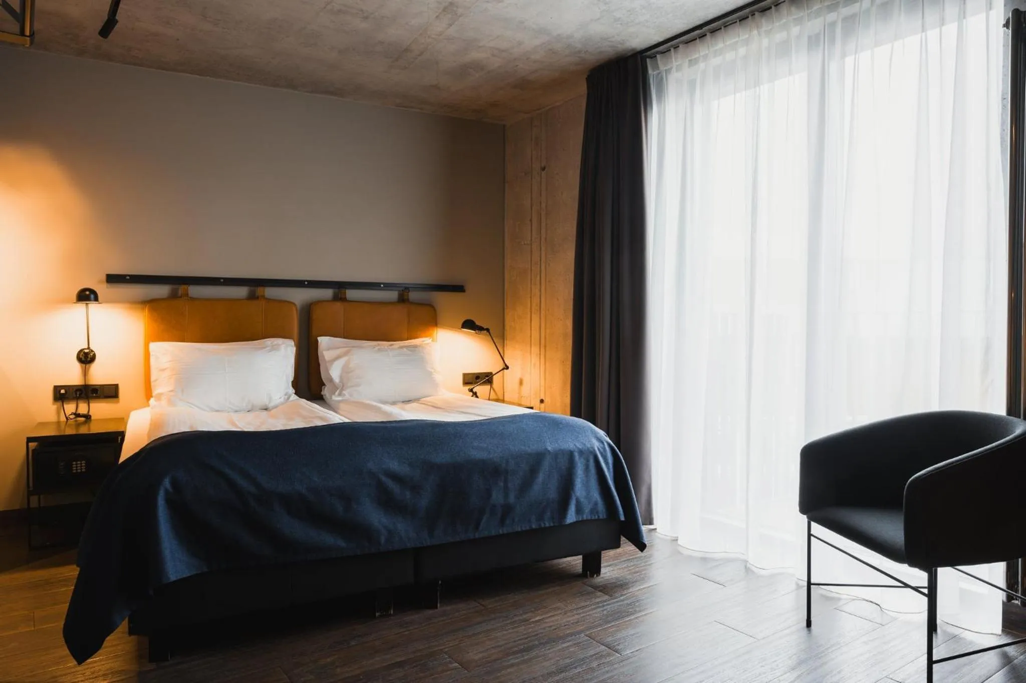 Bedroom, Bed in Exeter Hotel