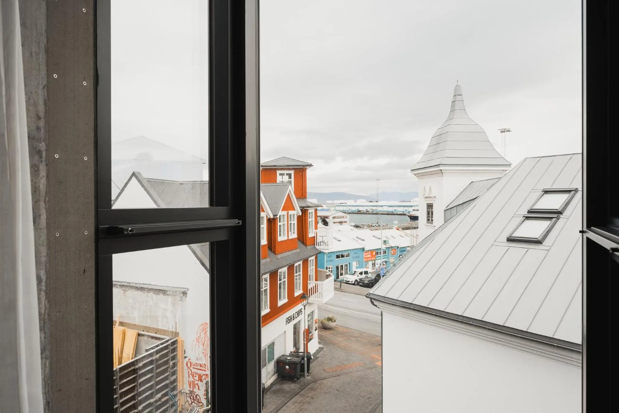 Property building in Exeter Hotel