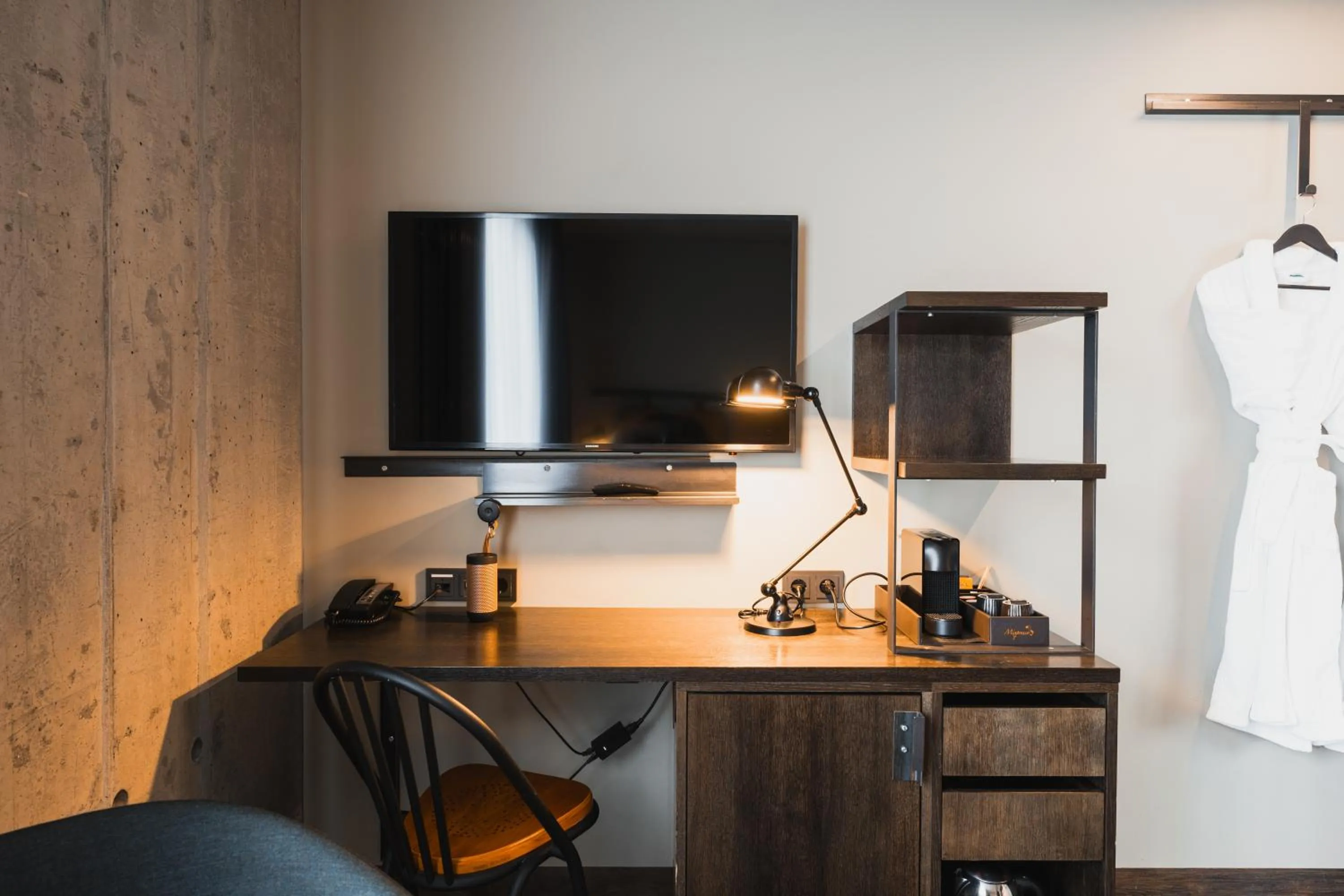 TV and multimedia in Exeter Hotel