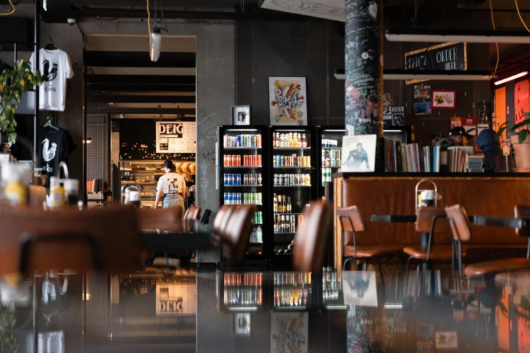 Restaurant/places to eat in Exeter Hotel