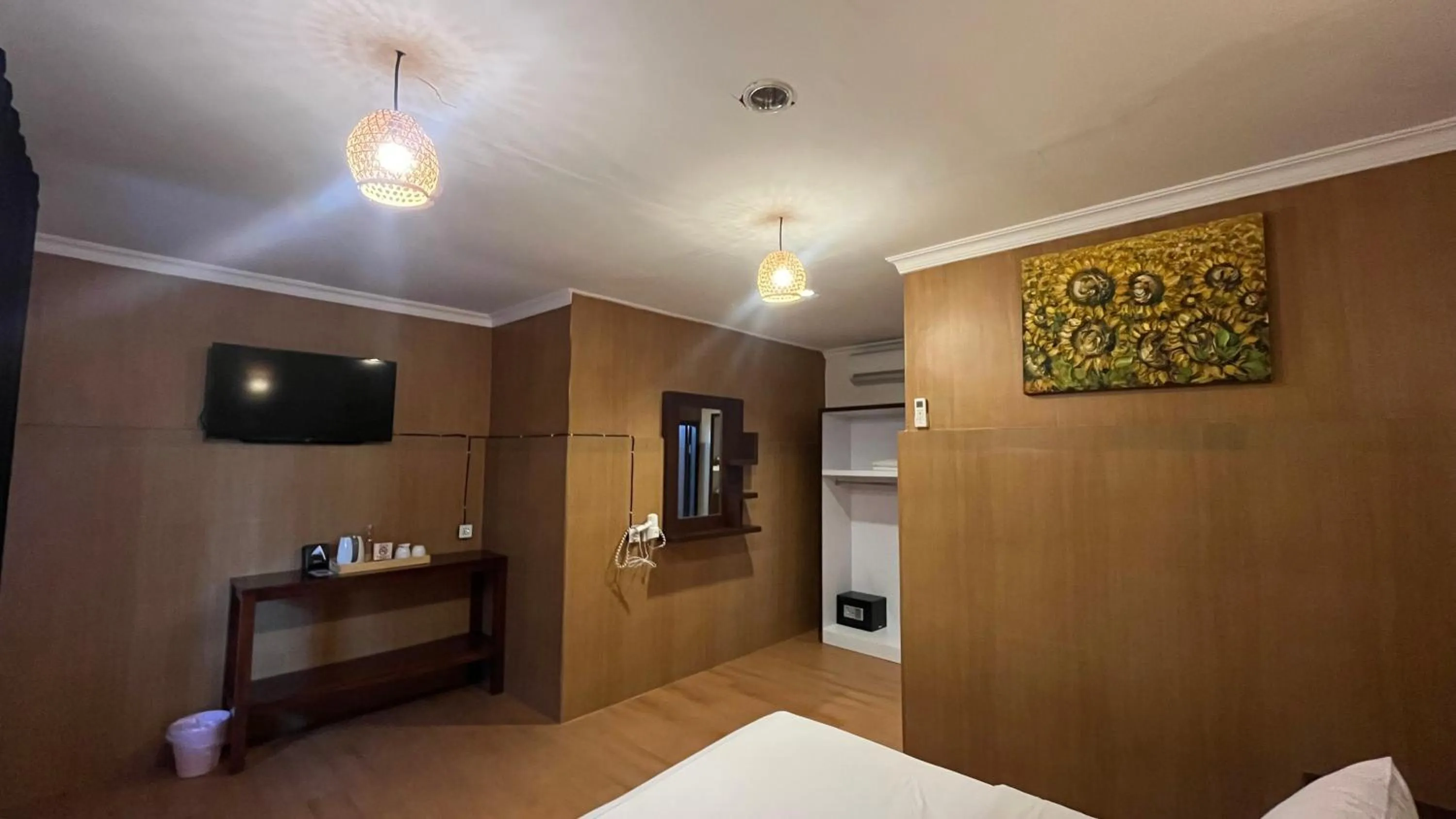 View (from property/room), Bed in City Garden Bali Dwipa Hotel, Kuta