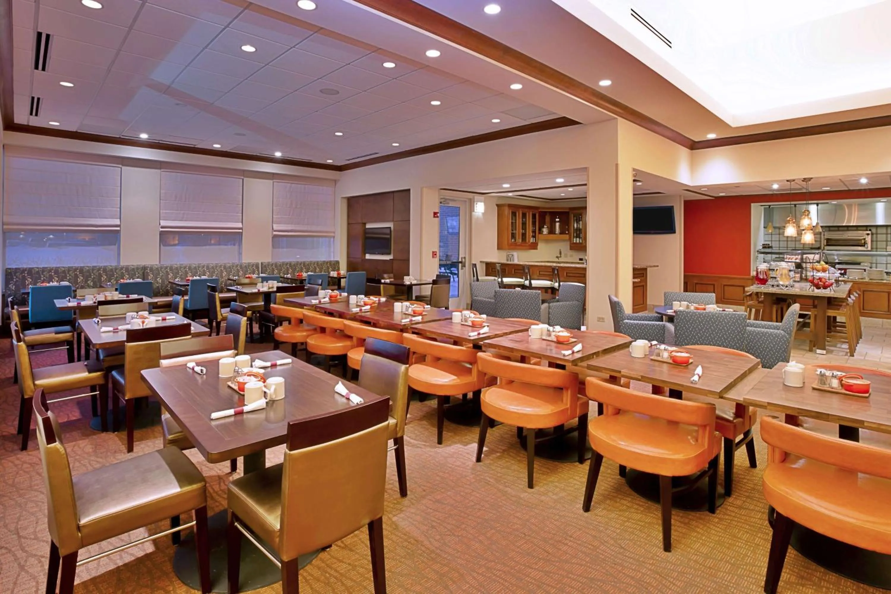 Restaurant/places to eat in Hilton Garden Inn Chicago/Midway Airport