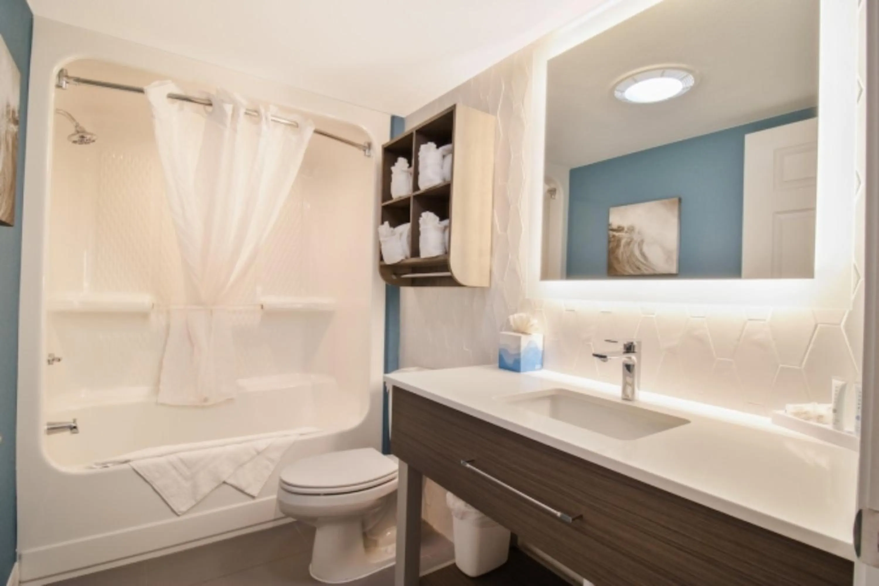 Bathroom in Breakers Resort Hotel