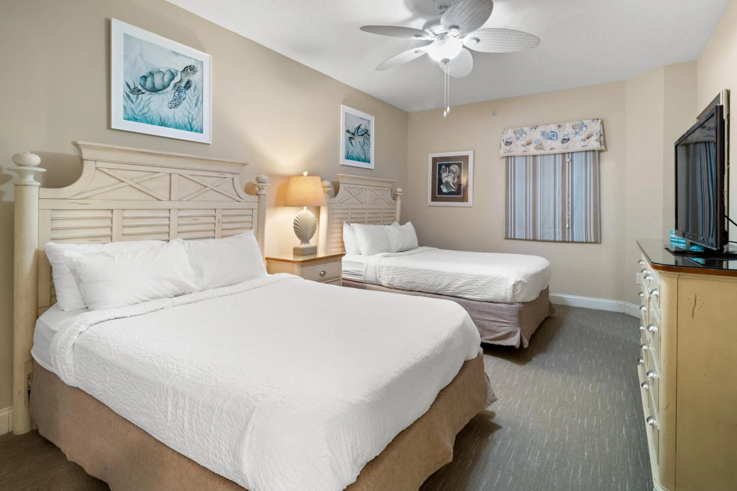 Bed in North Beach Resort & Villas