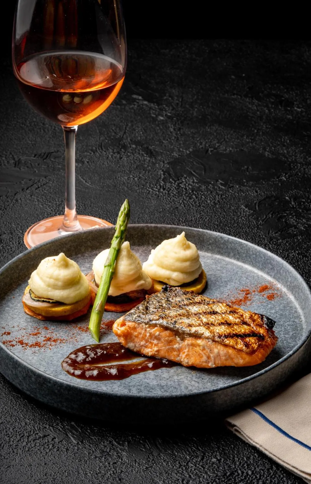 Restaurant/places to eat in Sonesta Hotel Bogotá