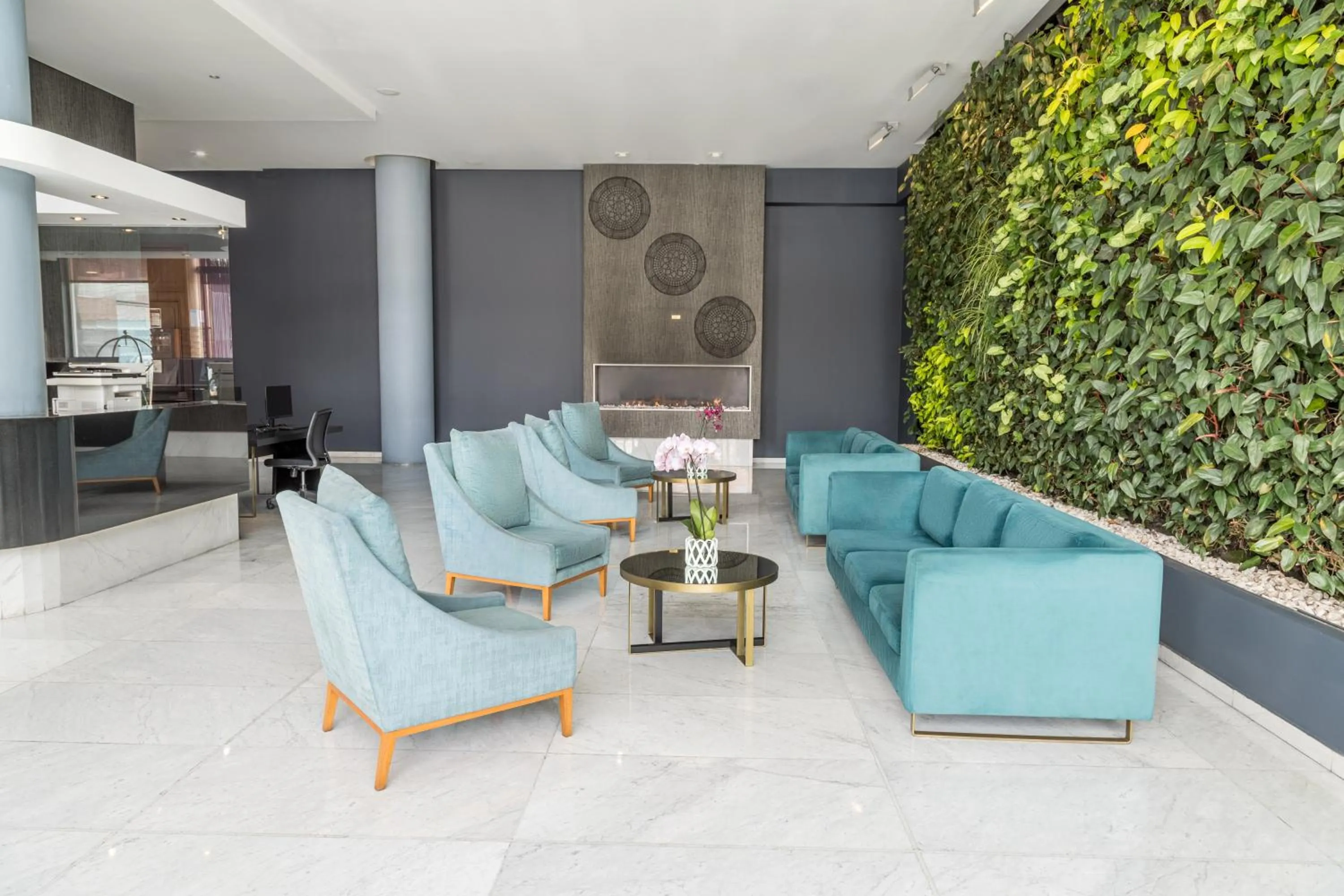 Lobby or reception in Sonesta Hotel Bogotá