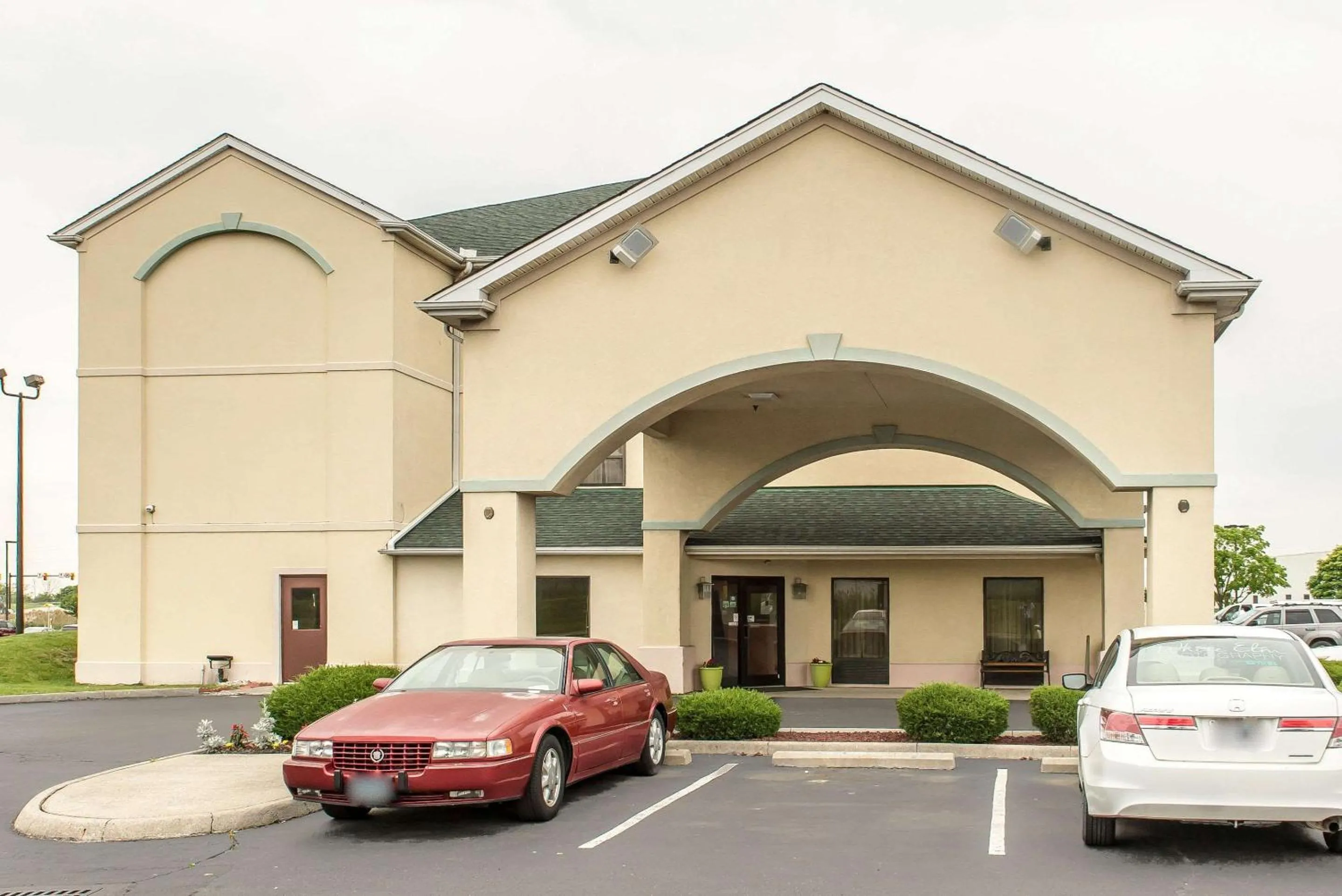 Property building in Quality Inn & Suites Columbus West - Hilliard