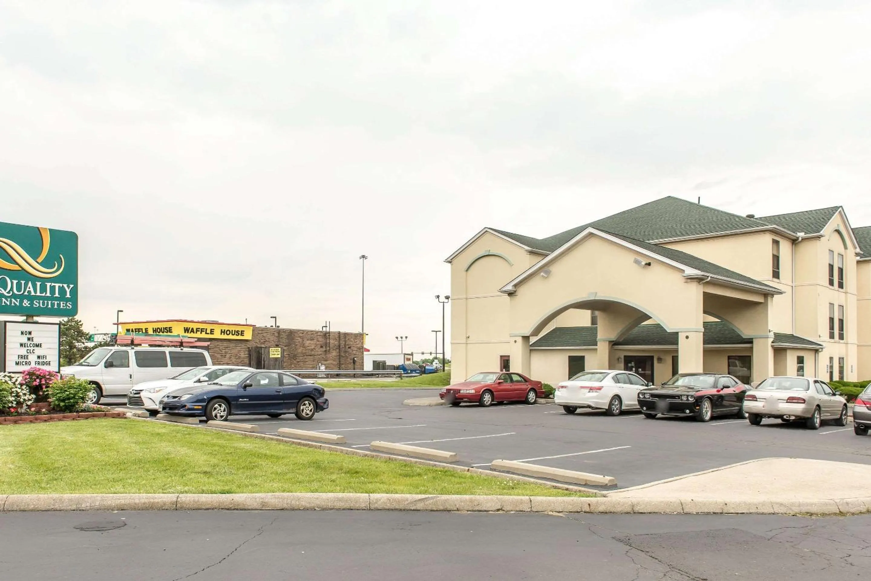 Property building in Quality Inn & Suites Columbus West - Hilliard