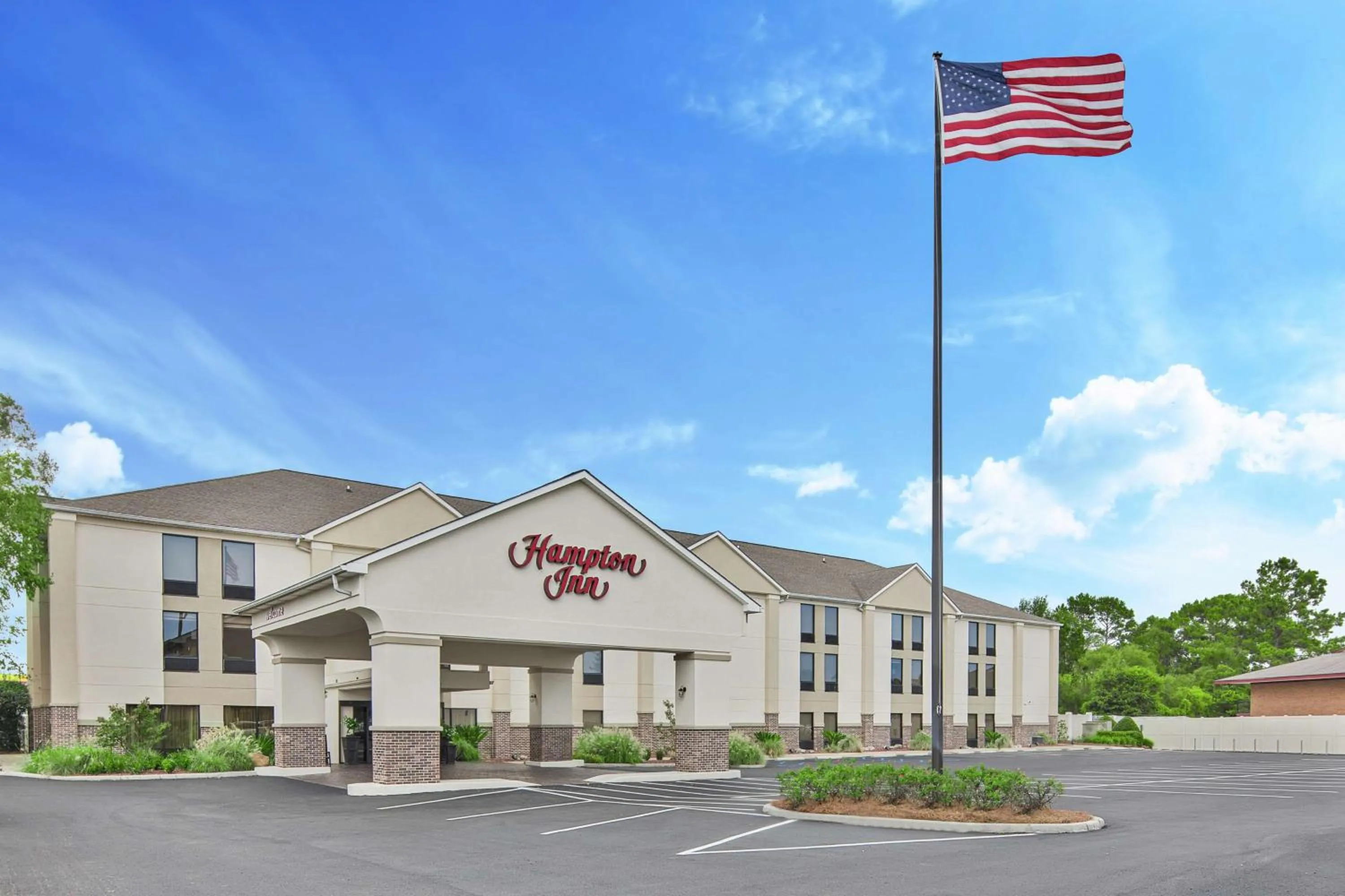 Property building in Hampton Inn Thomasville