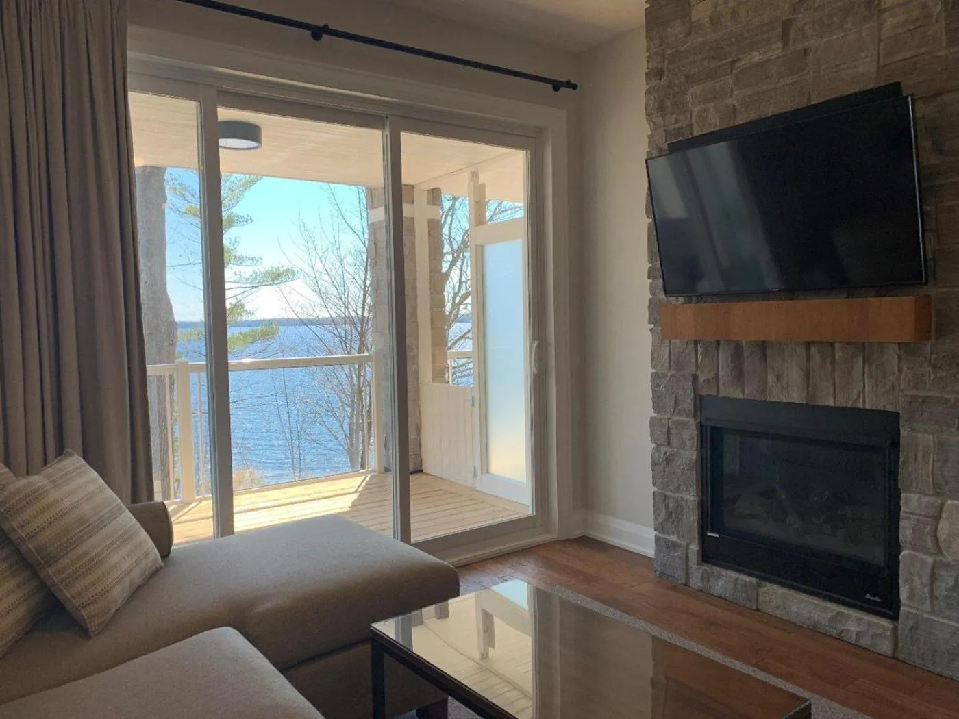 Living room in Touchstone Resort