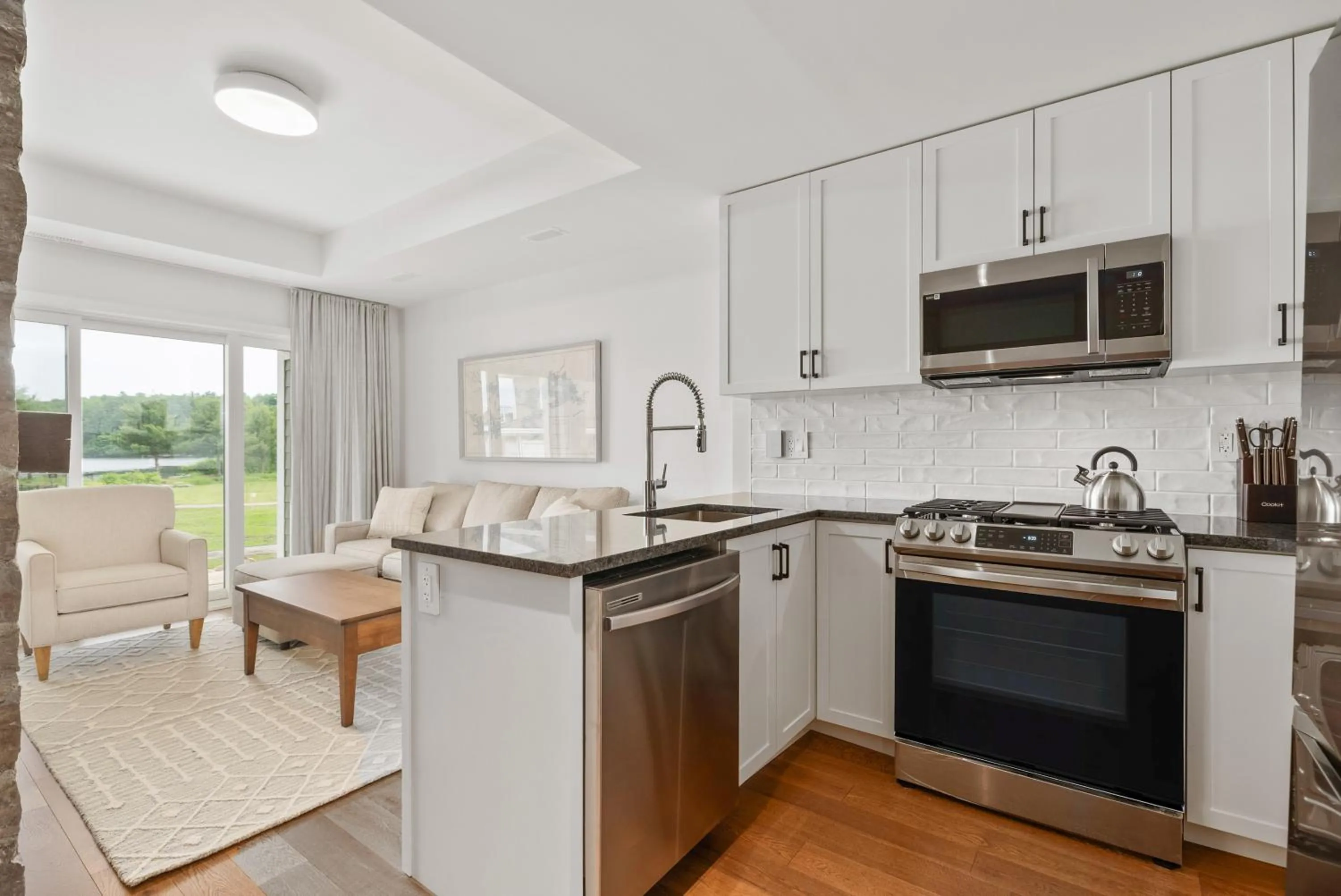 Kitchen or kitchenette in Touchstone Resort