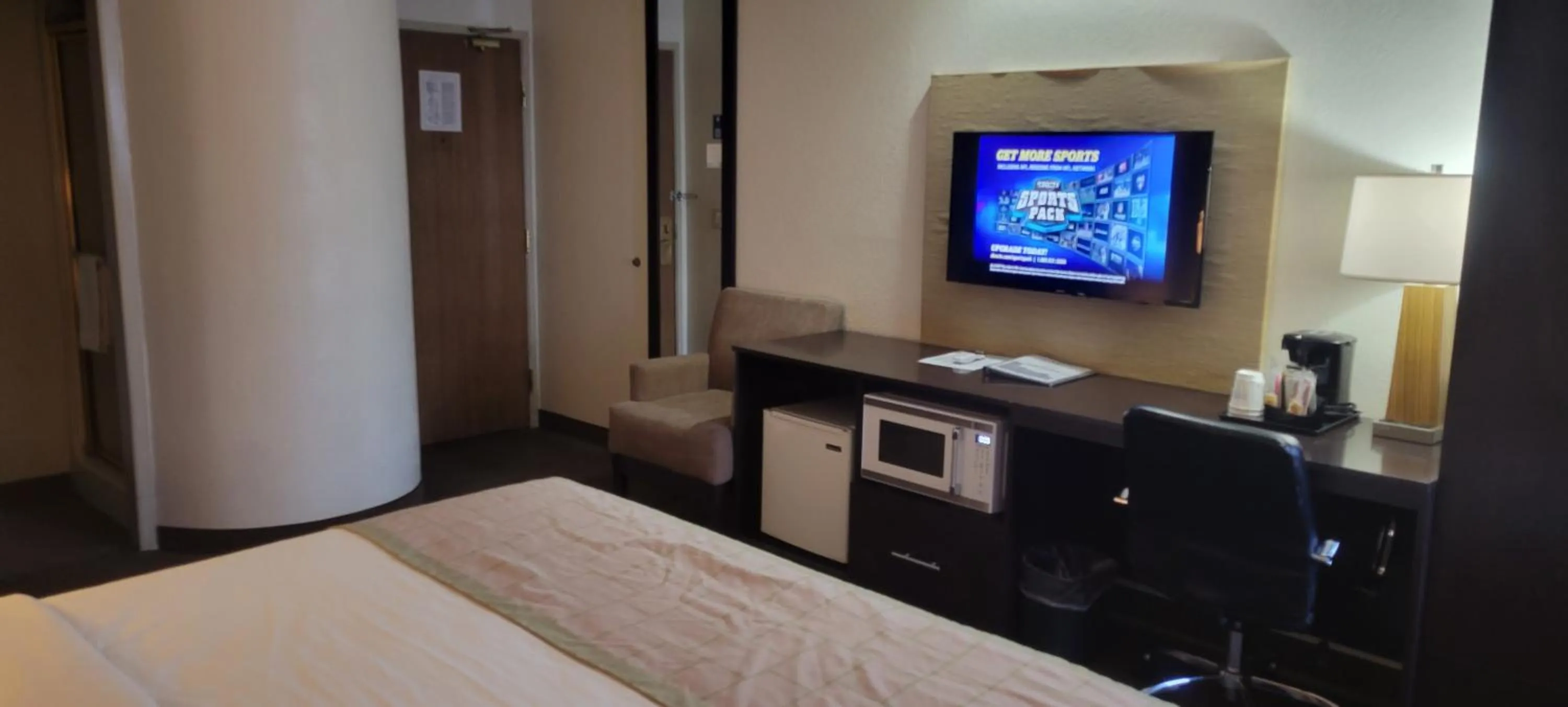 Bed in Baymont by Wyndham Pueblo