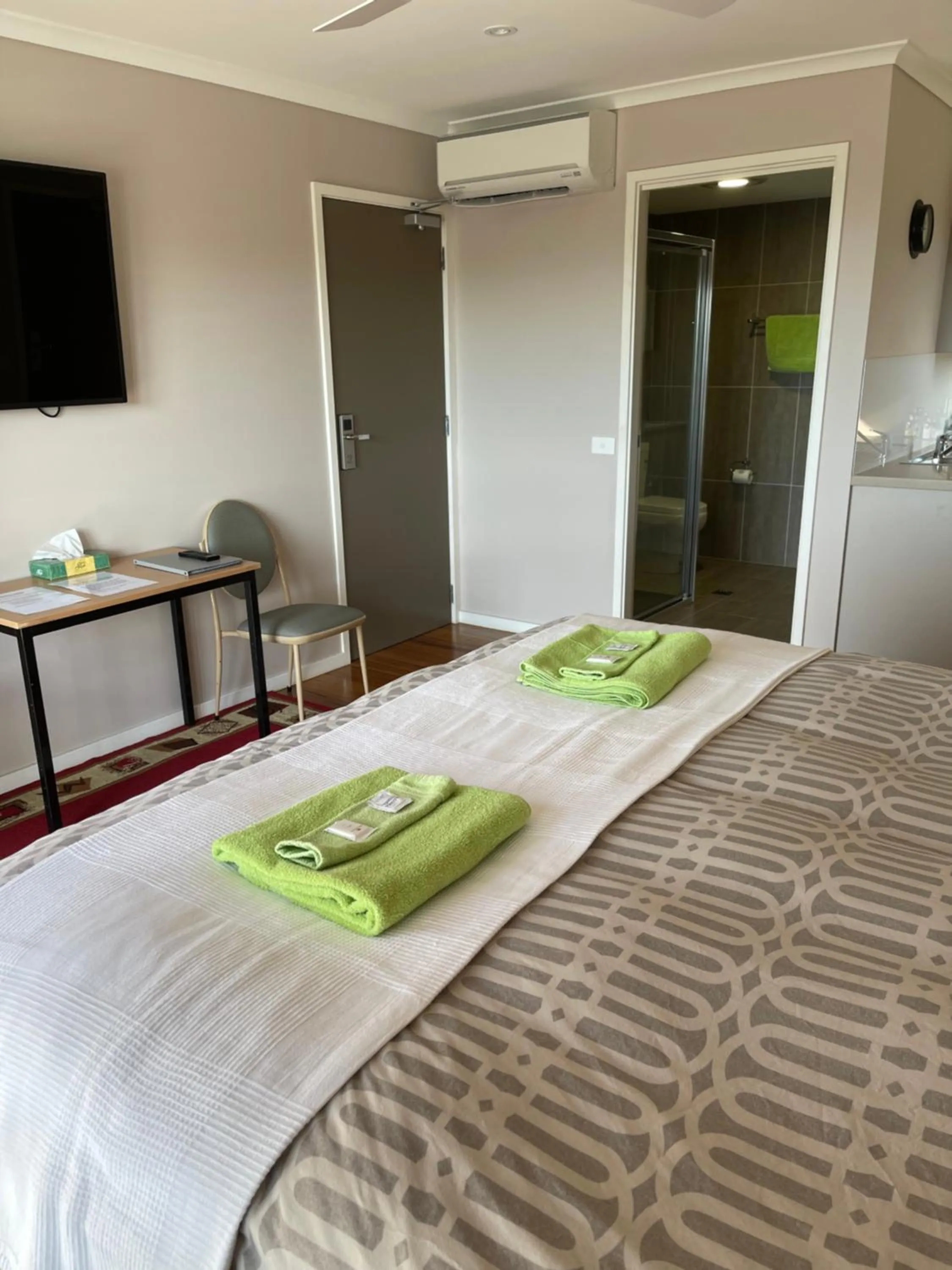 Bed in Sinclairs Country Retreat - Adults Only