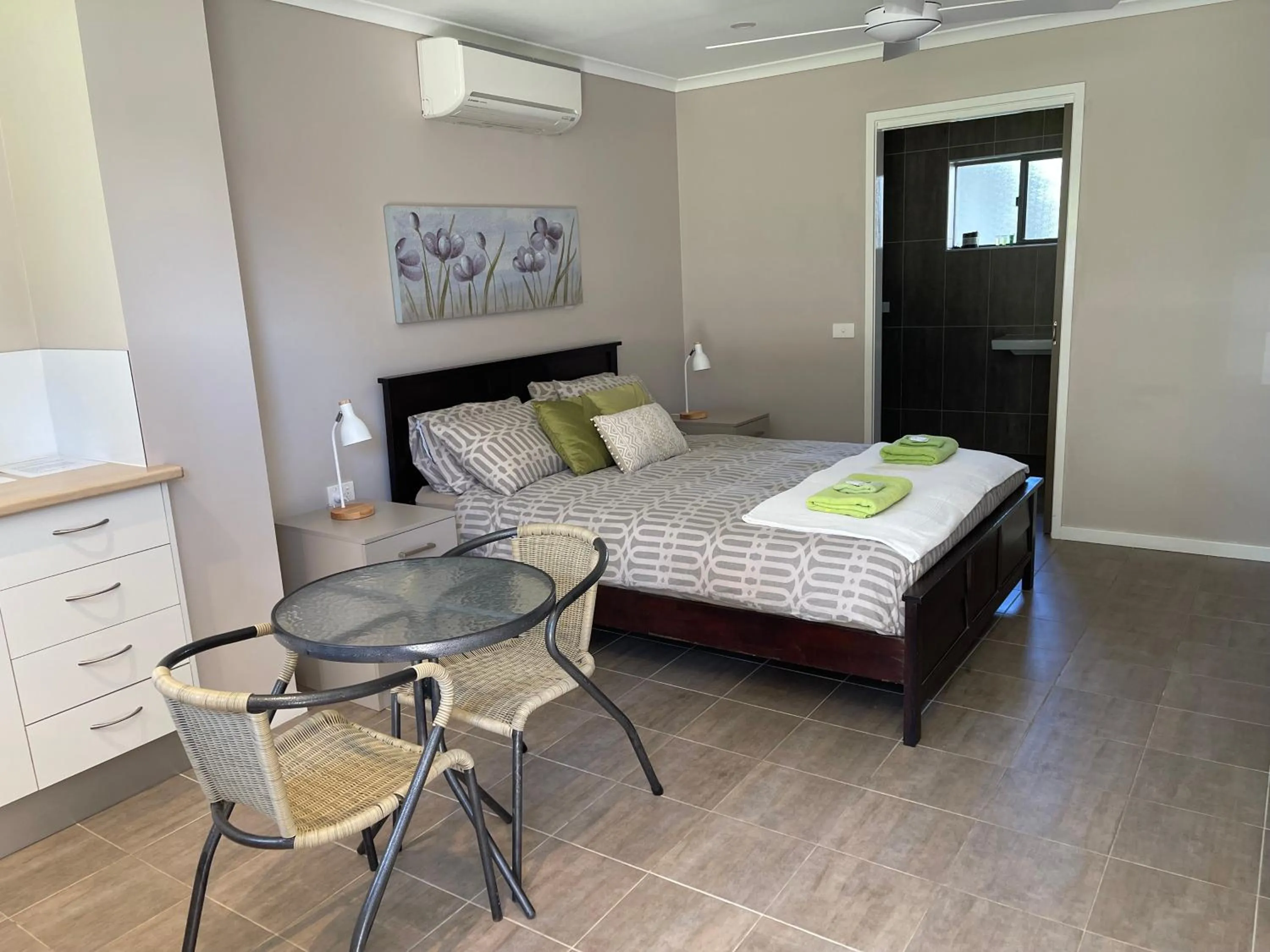 Bedroom, Bed in Sinclairs Country Retreat - Adults Only