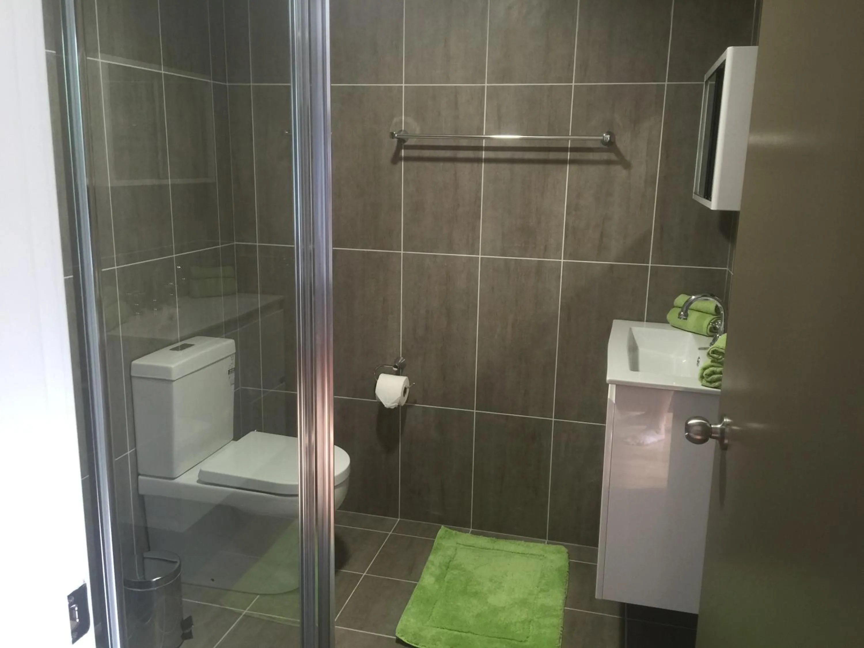 Shower in Sinclairs Country Retreat - Adults Only