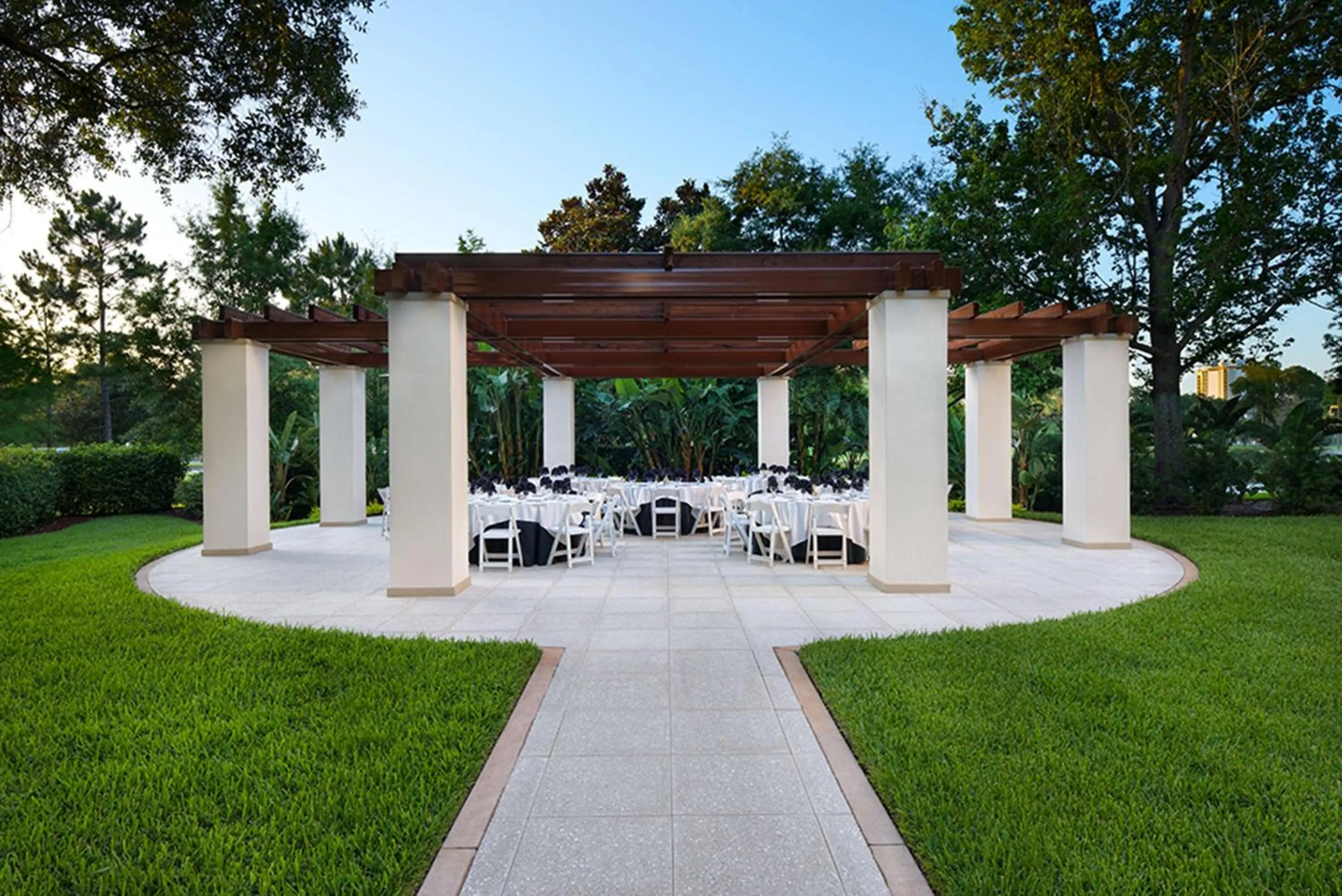 Meeting/conference room in Hilton Orlando Lake Buena Vista - Disney Springs™ Area