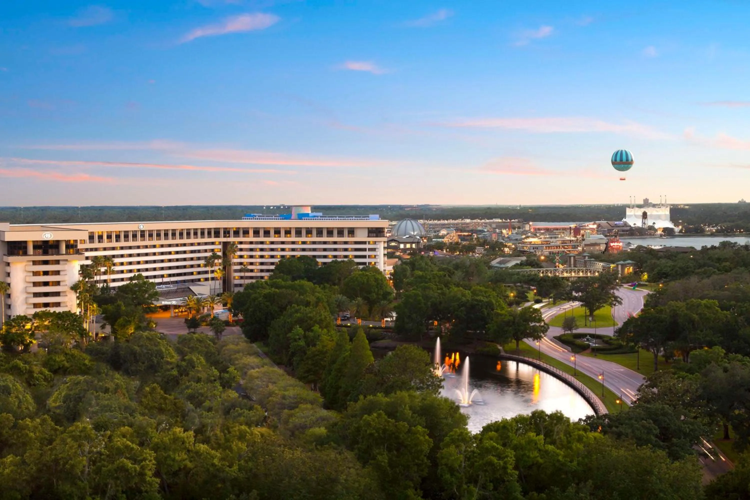 Property building in Hilton Orlando Lake Buena Vista - Disney Springs™ Area