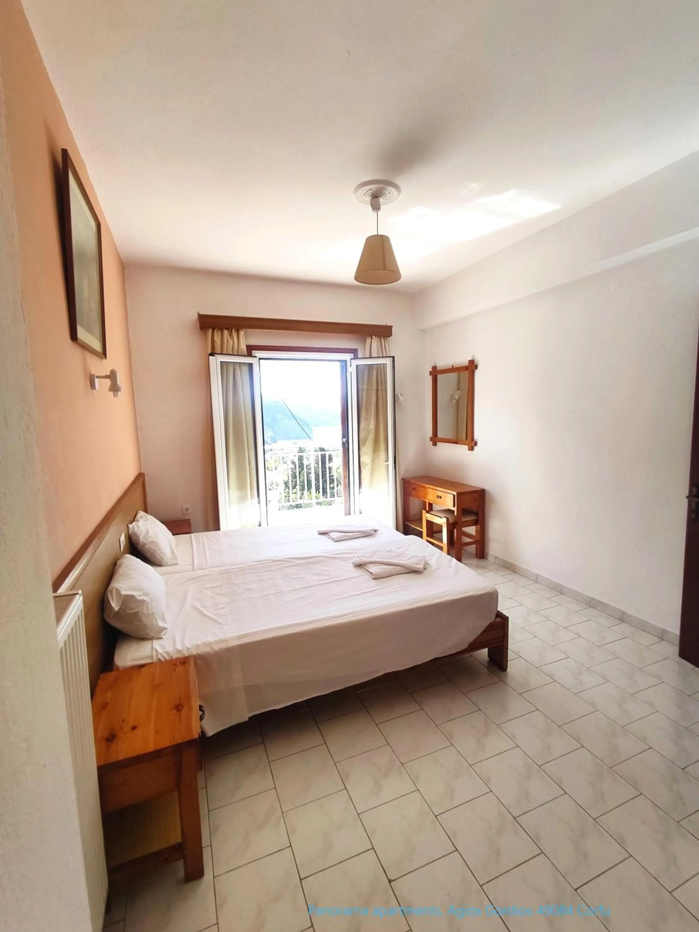 Bedroom, Bed in Panorama apartments