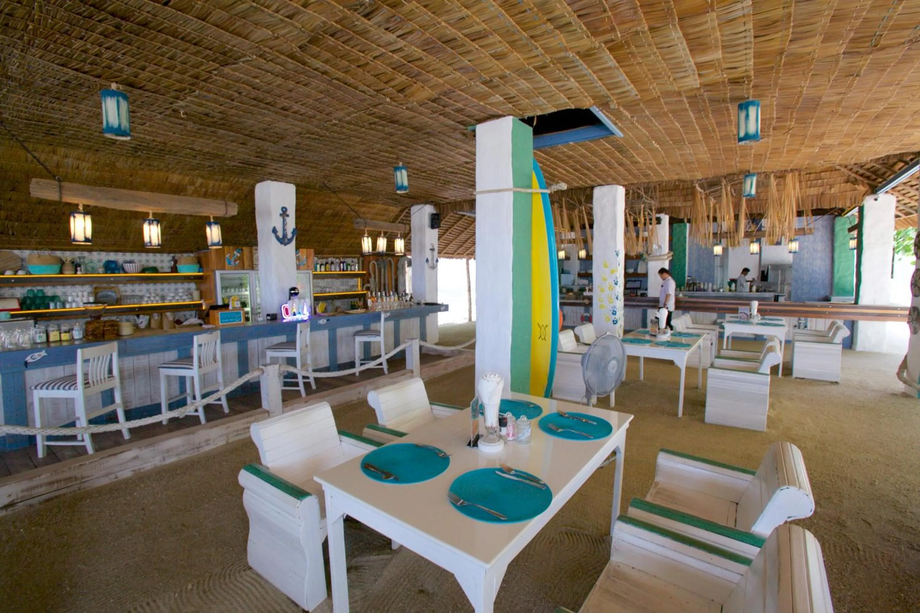 Restaurant/places to eat in Lime N Soda Beachfront Resort