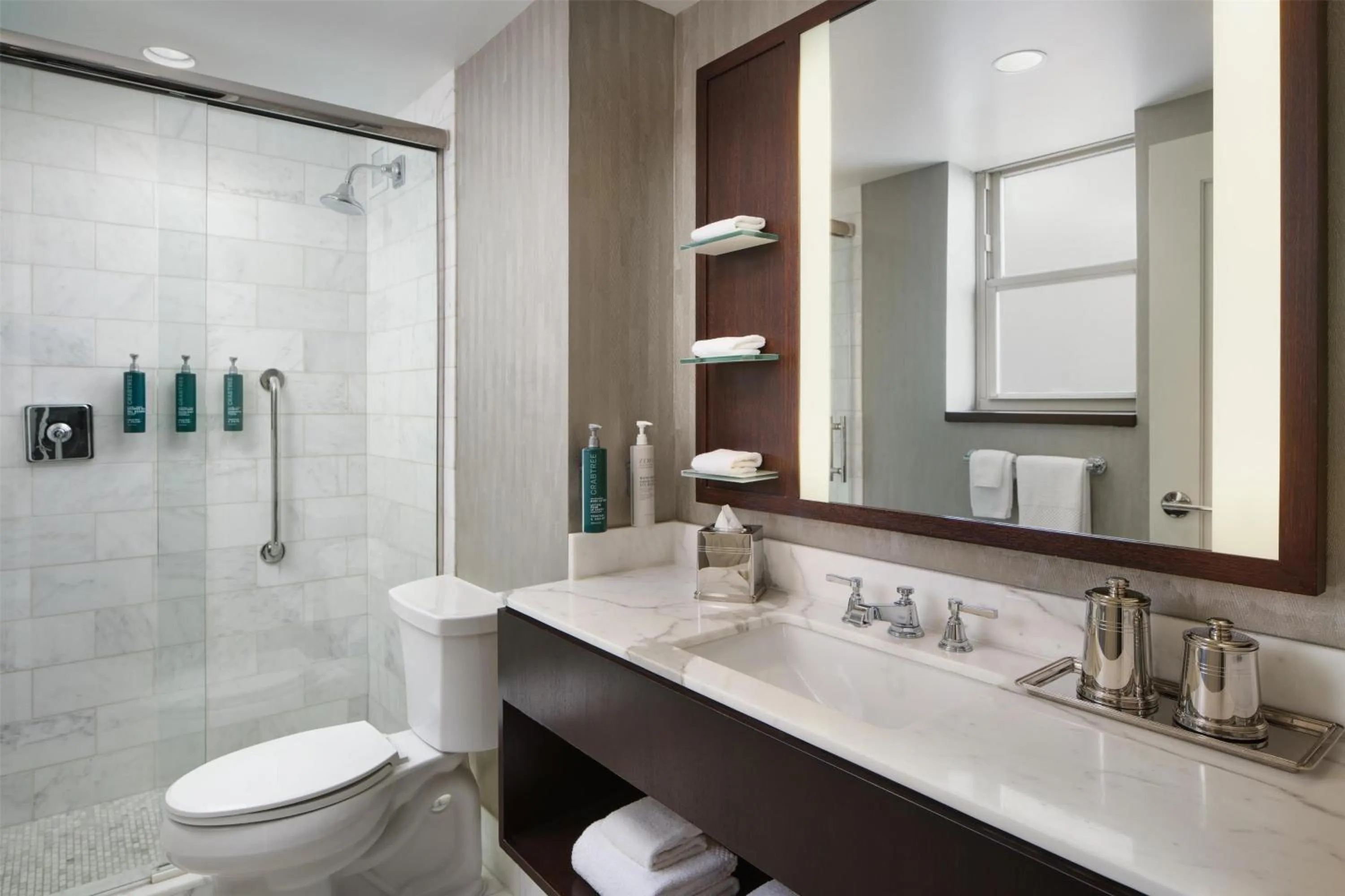 Bathroom in Hilton Chicago