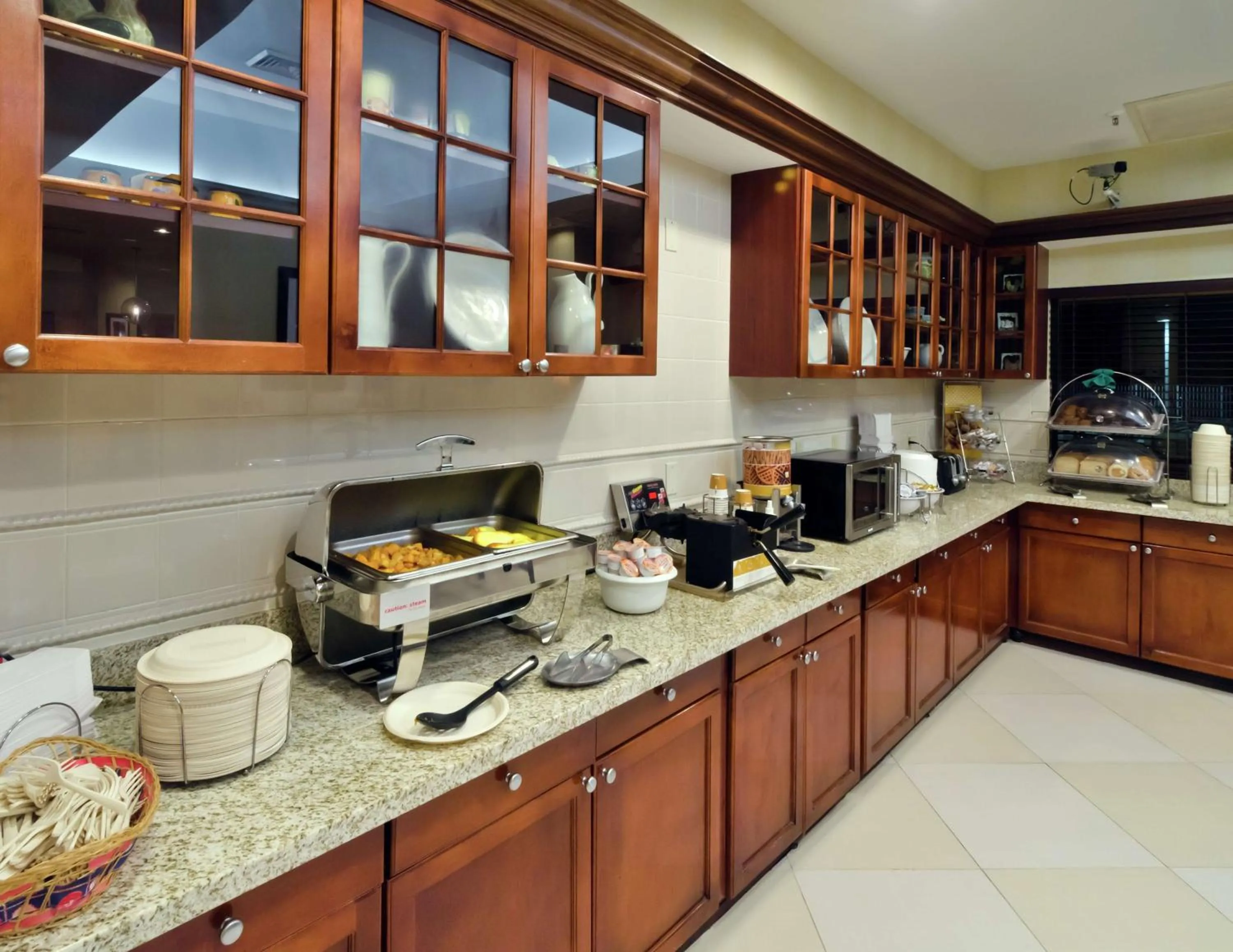 Breakfast in Hampton Inn & Suites Miami-Doral Dolphin Mall