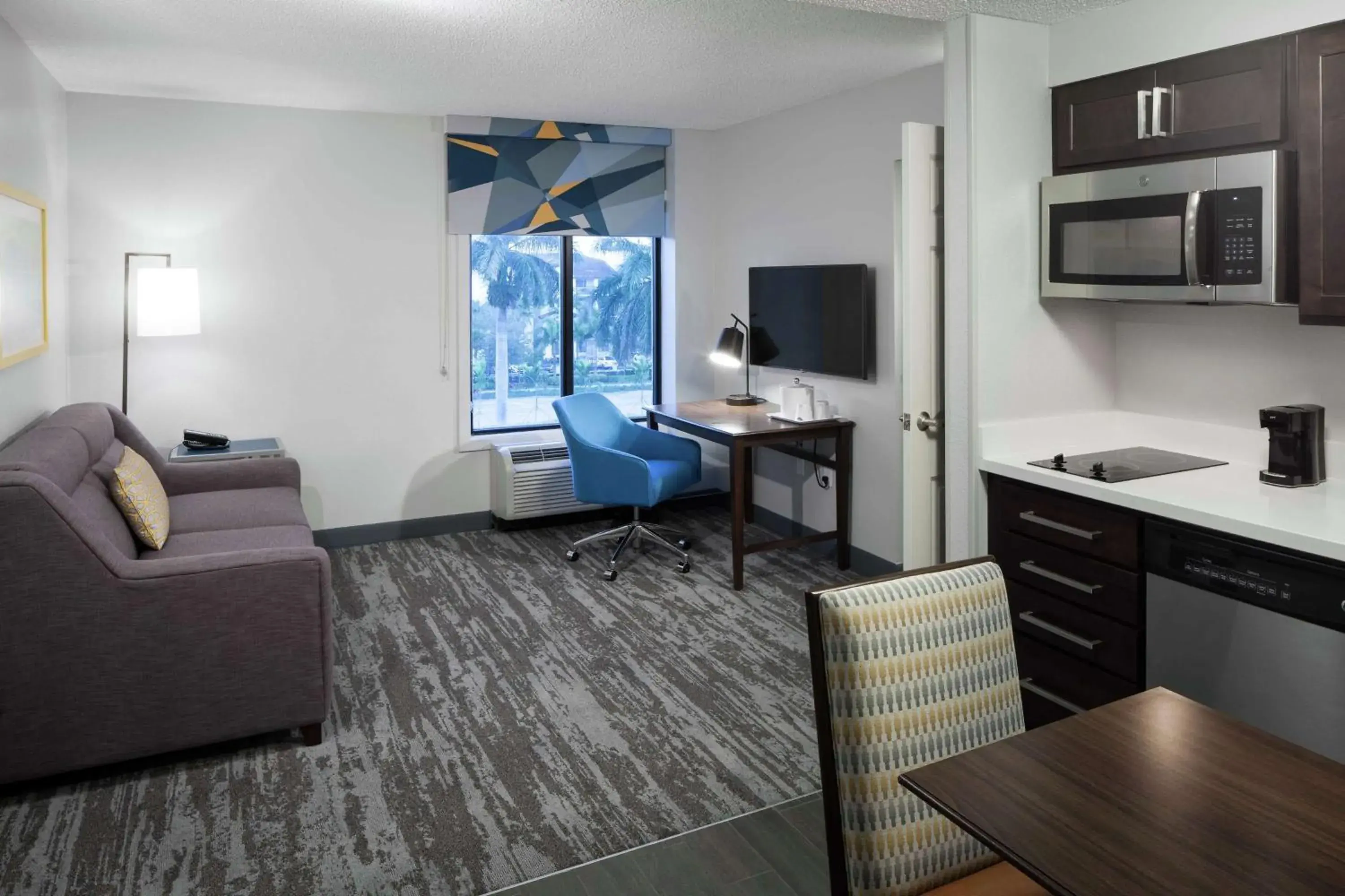 King Suite with Sofa Bed and Kitchen - Non-Smoking in Hampton Inn & Suites Miami-Doral Dolphin Mall King Suite with Sofa Bed and Kitchen - Non-Smoking in Hampton Inn & Suites Miami-Doral Dolphin Mall