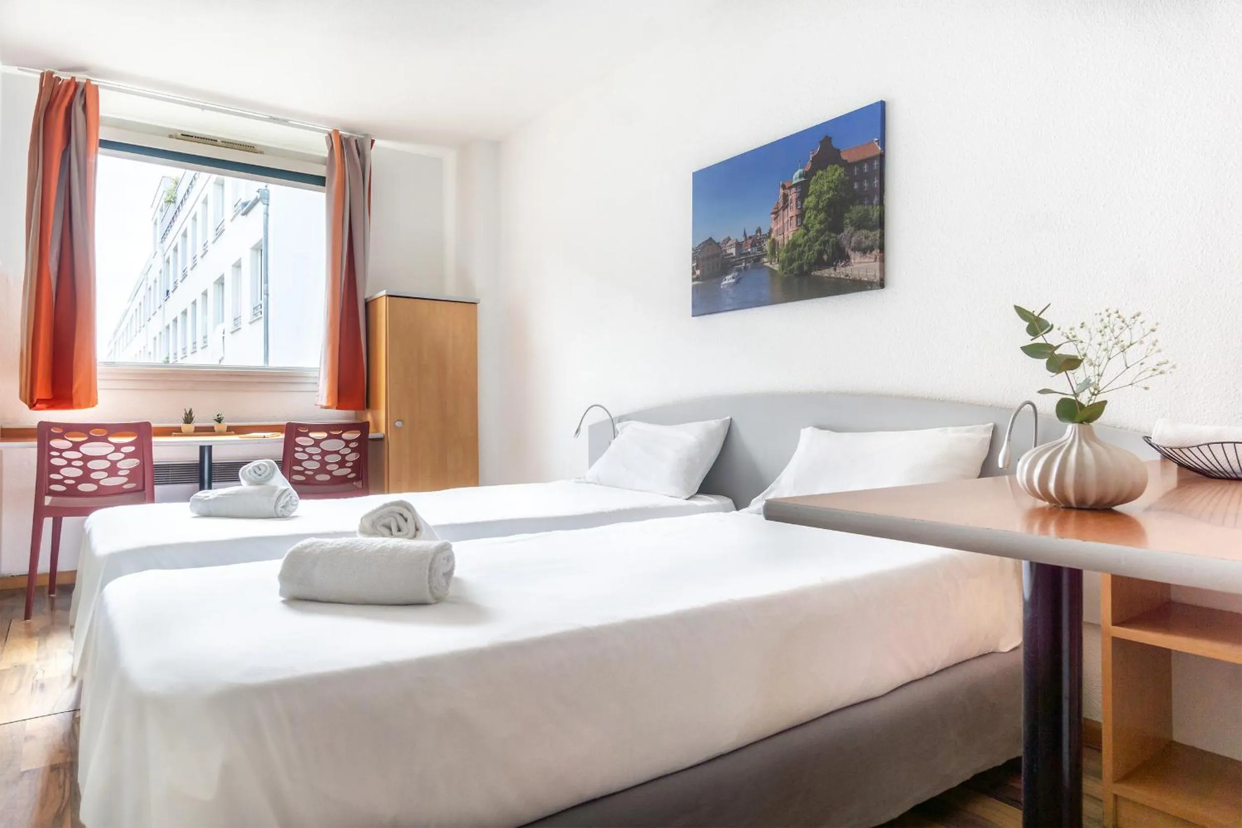 Bedroom, Bed in City Residence Access Strasbourg