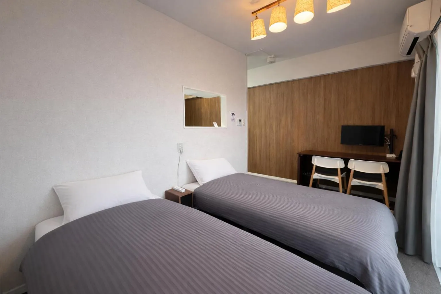 Photo of the whole room, Bed in Condominium GOLF GOLF Tsuboya