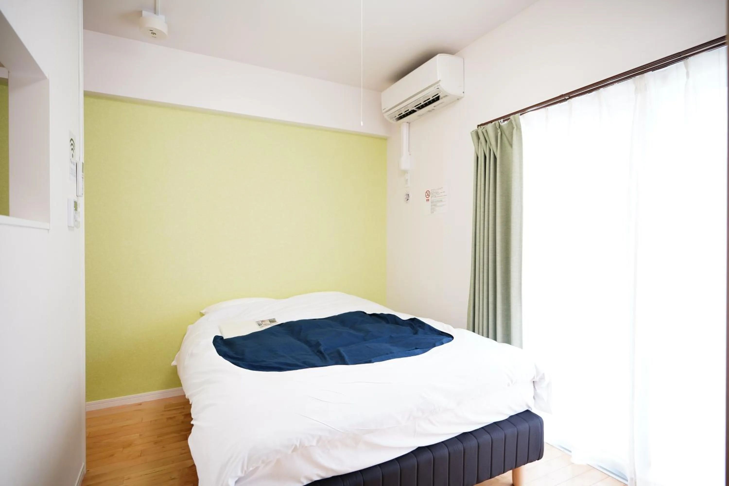 Photo of the whole room, Bed in Condominium GOLF GOLF Tsuboya