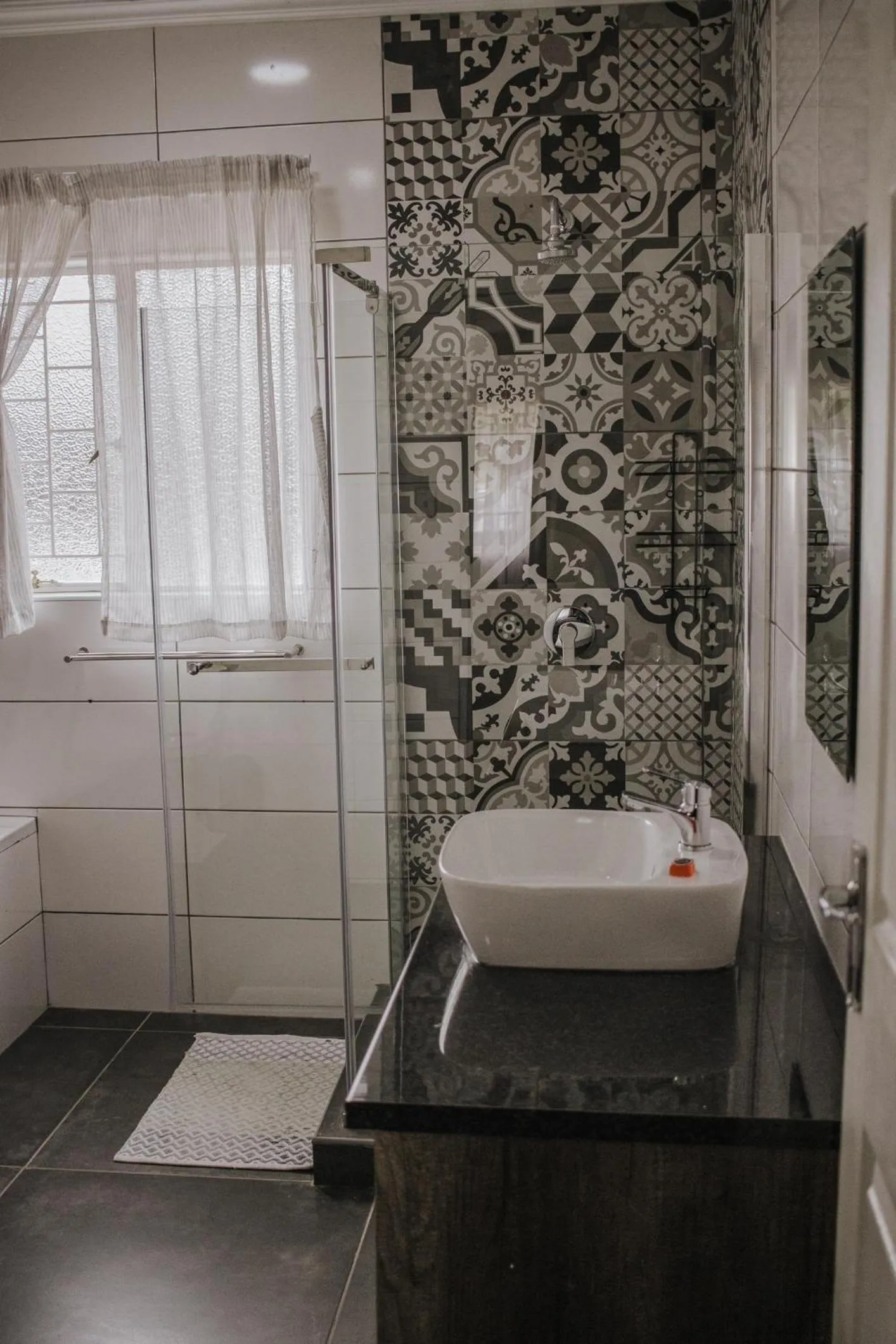 Shower in Casa Leitao Lodge