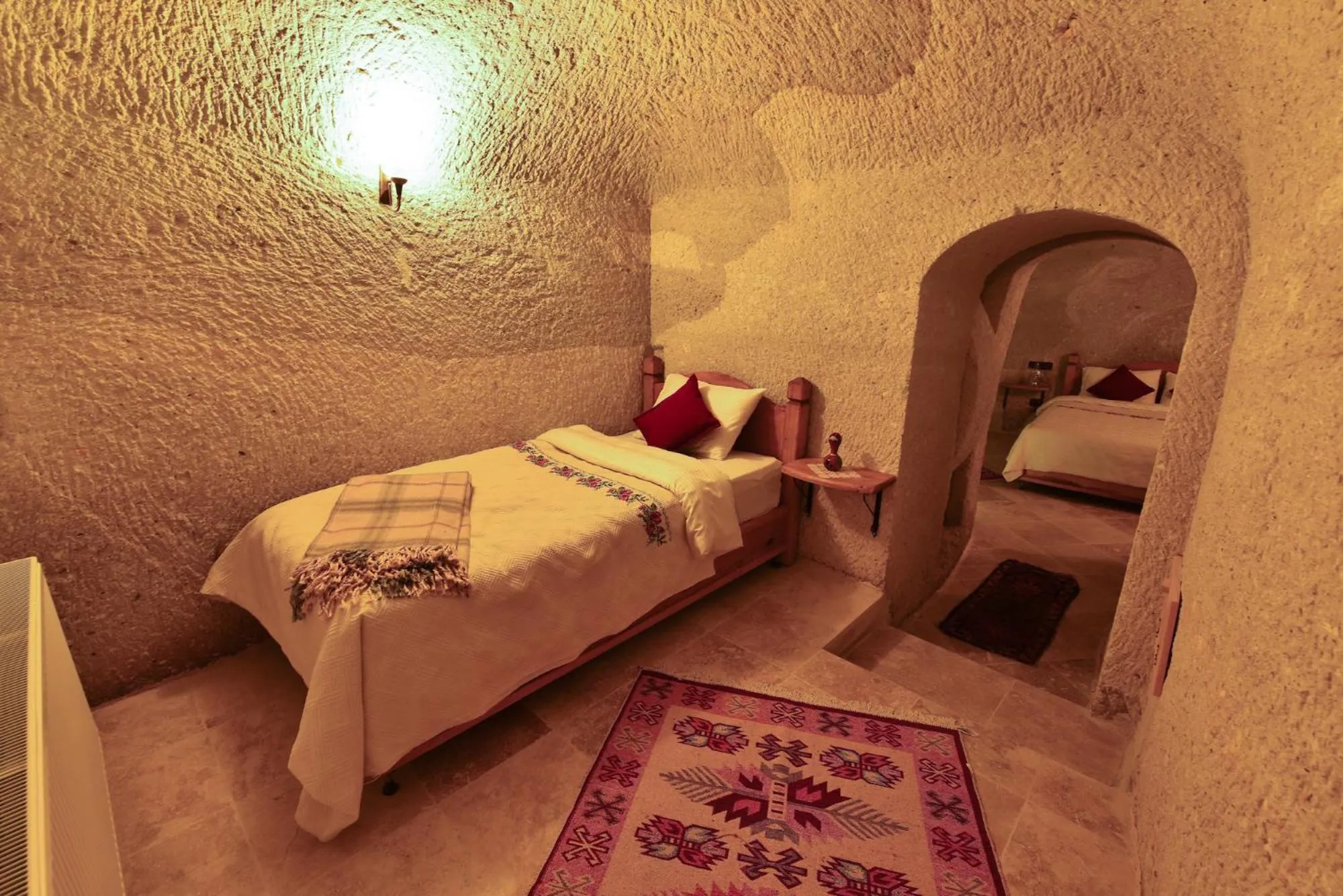 Bed in Mosaic Cave Hotel
