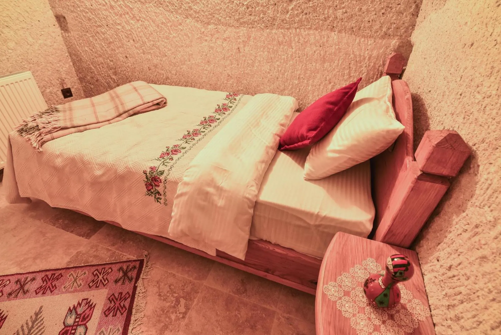 Bed in Mosaic Cave Hotel