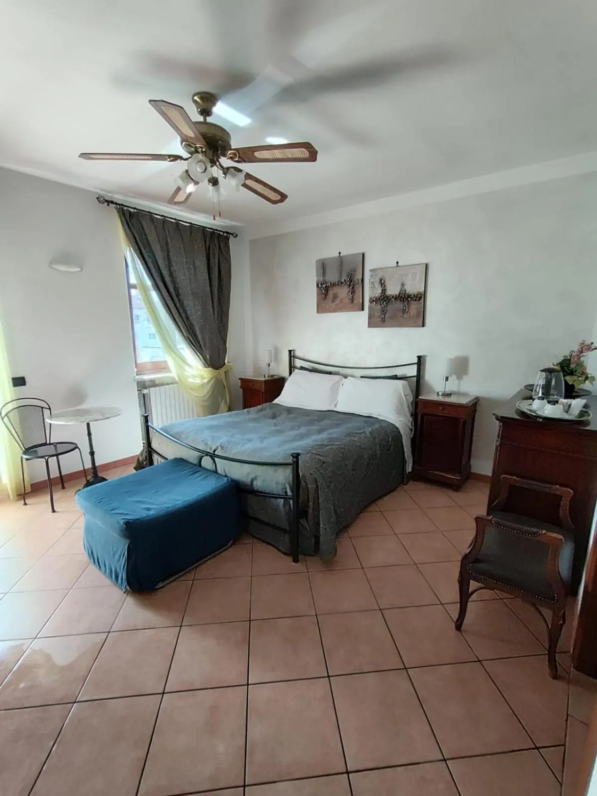 Photo of the whole room, Bed in Al Calar Della Sera