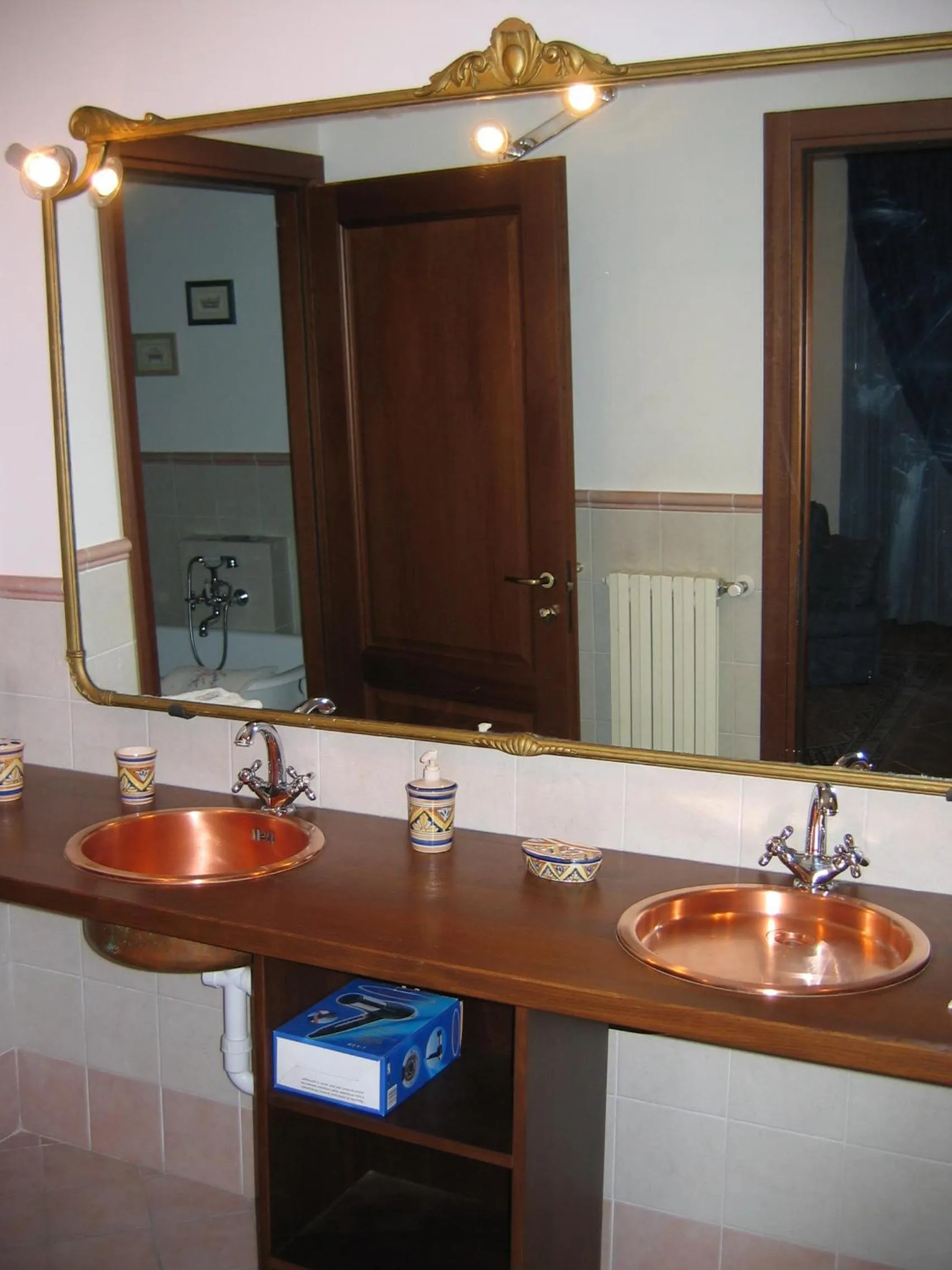 Decorative detail in Al Calar Della Sera