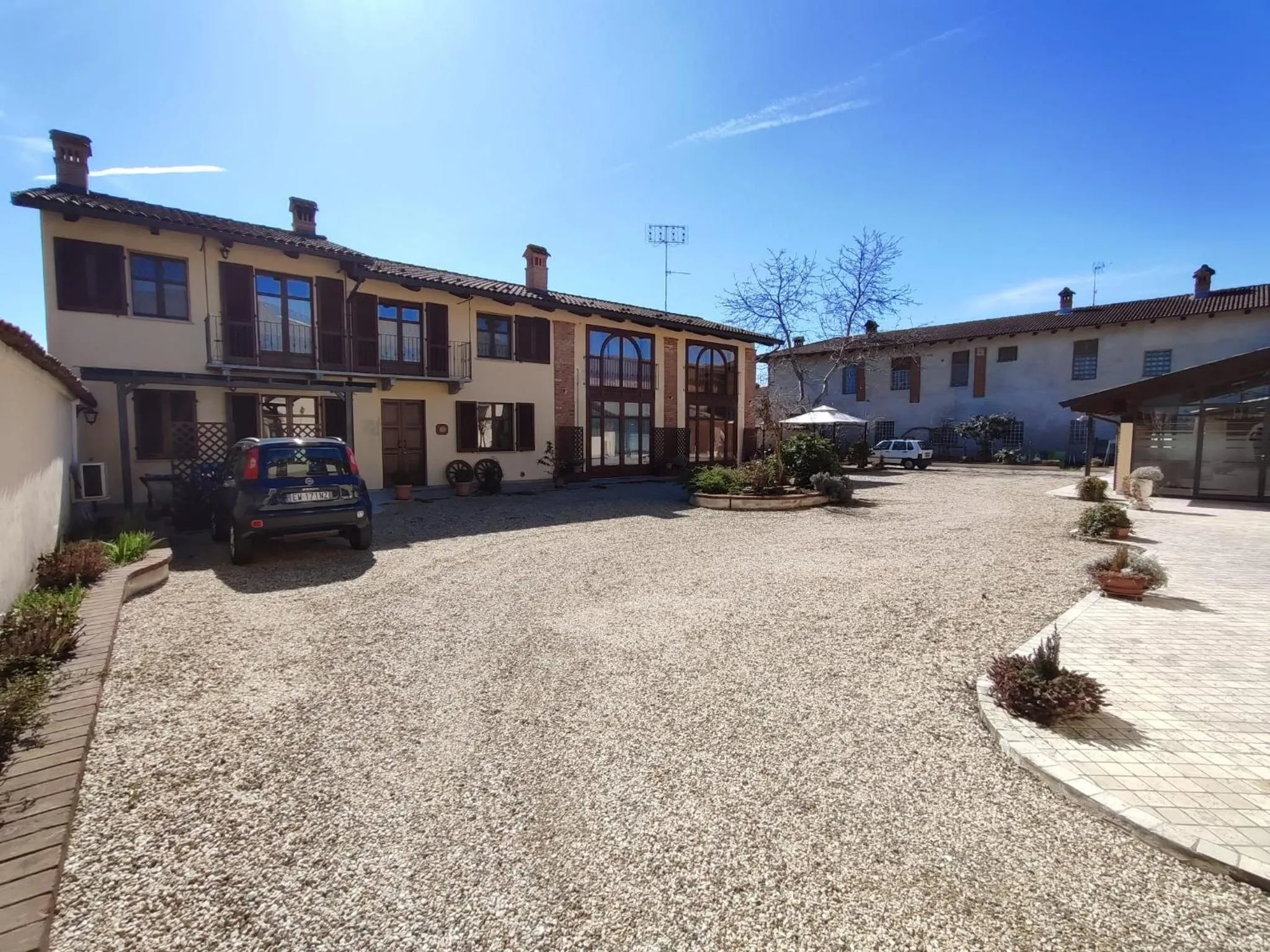 Property building in Al Calar Della Sera