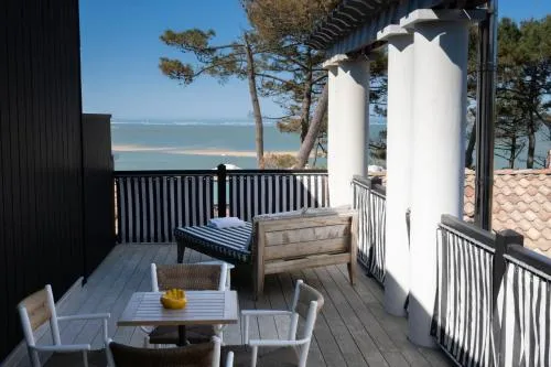 Hotel La Co(o)rniche