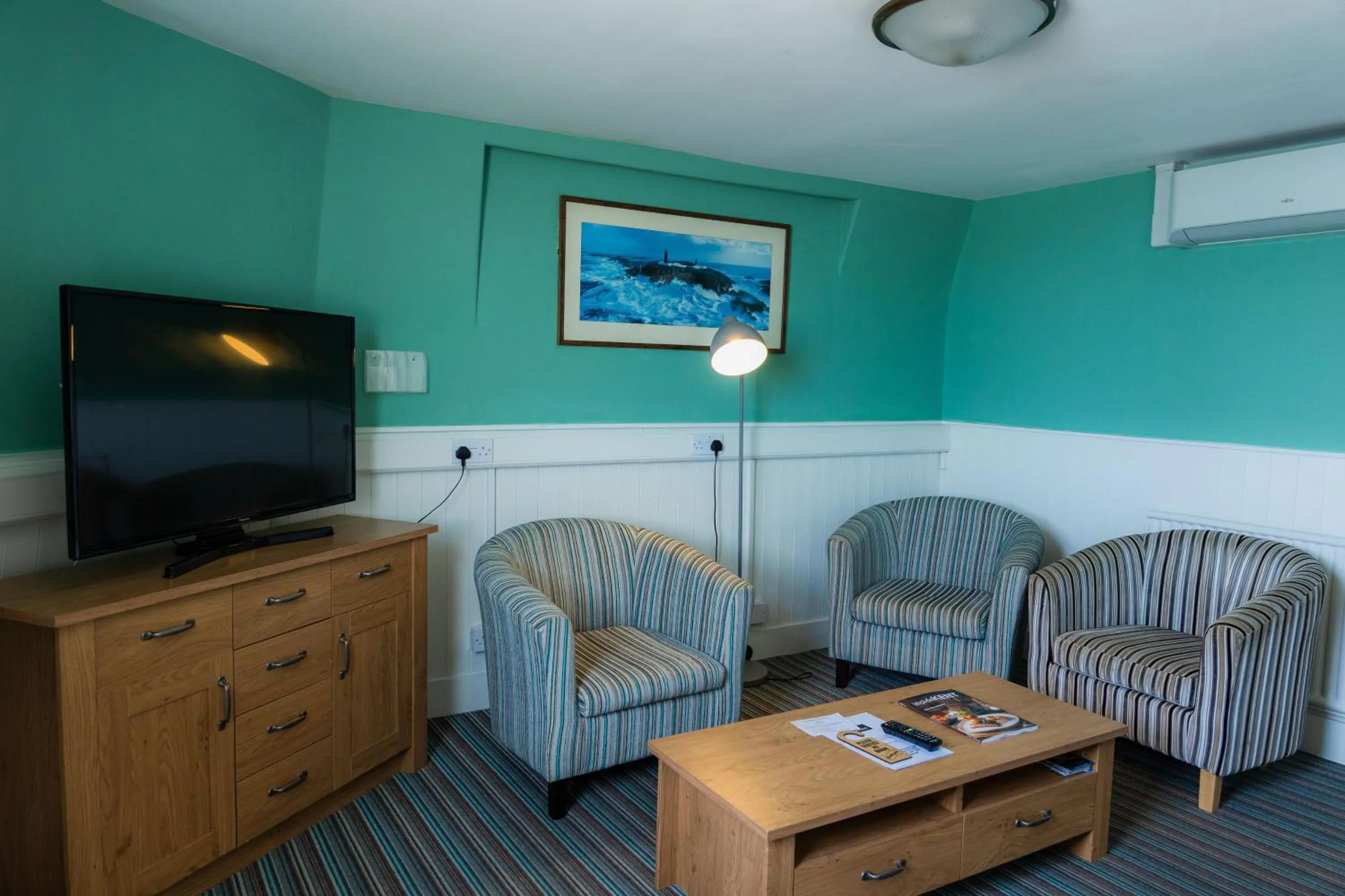 Coffee/tea facilities in The Clarendon Hotel