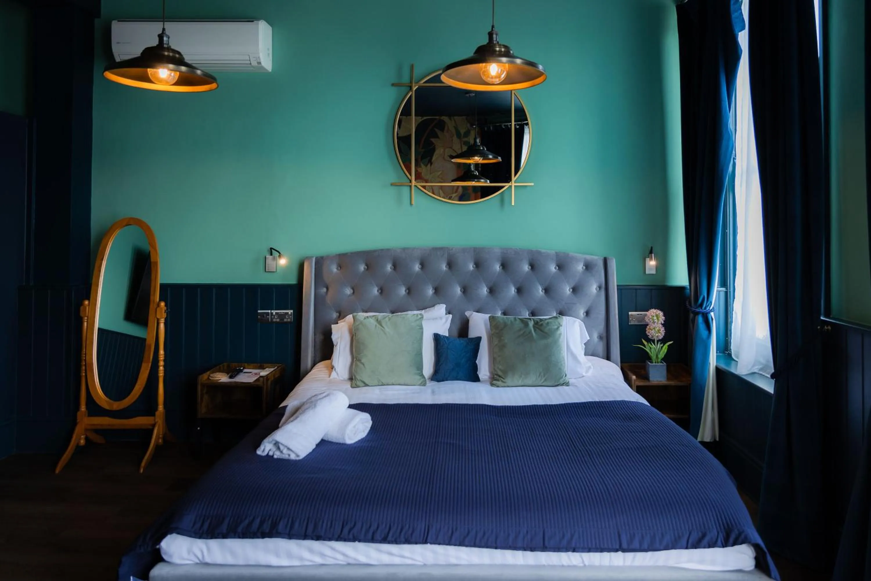 Bed in The Clarendon Hotel