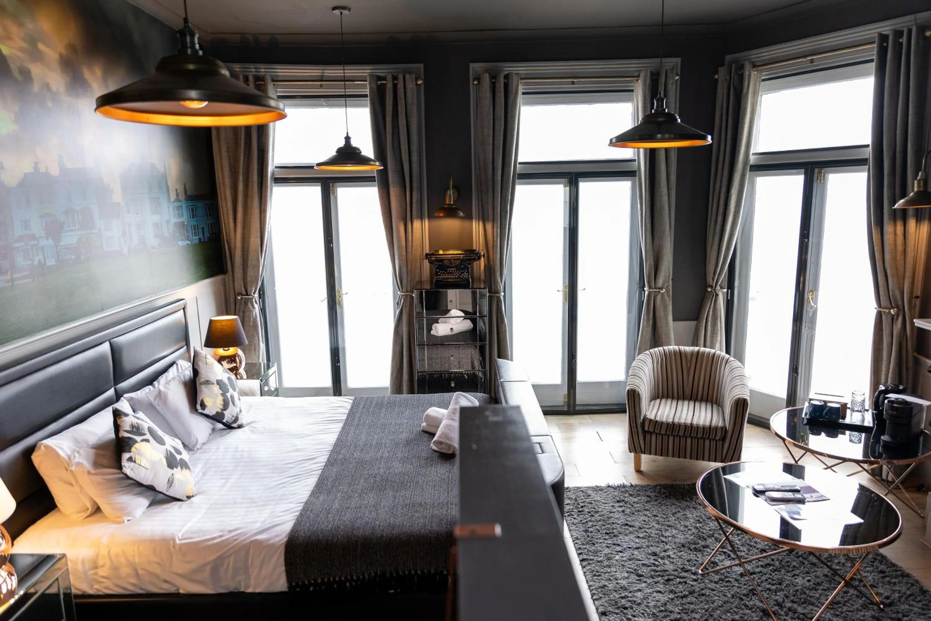 Bed in The Clarendon Hotel