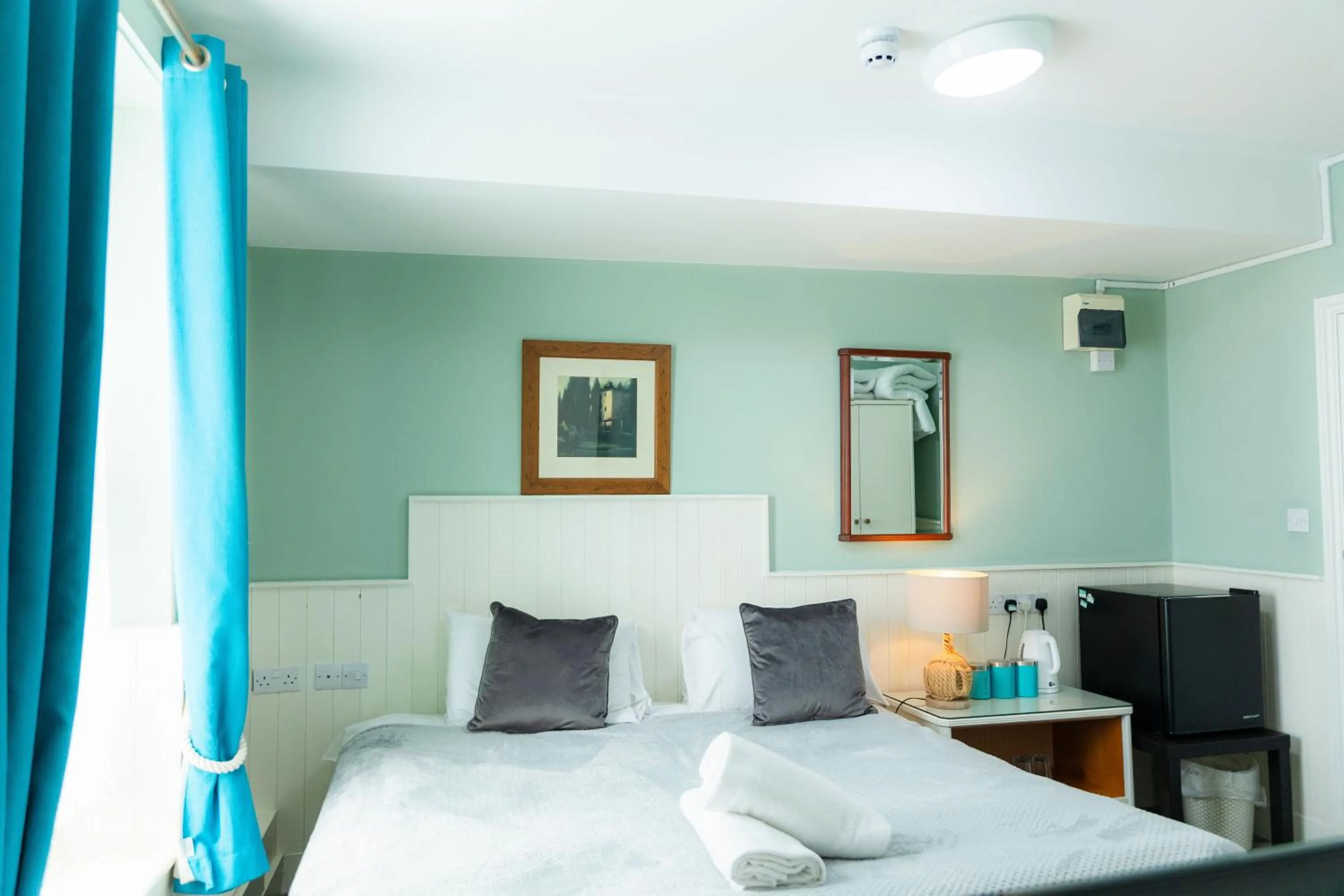 Bedroom, Bed in The Clarendon Hotel